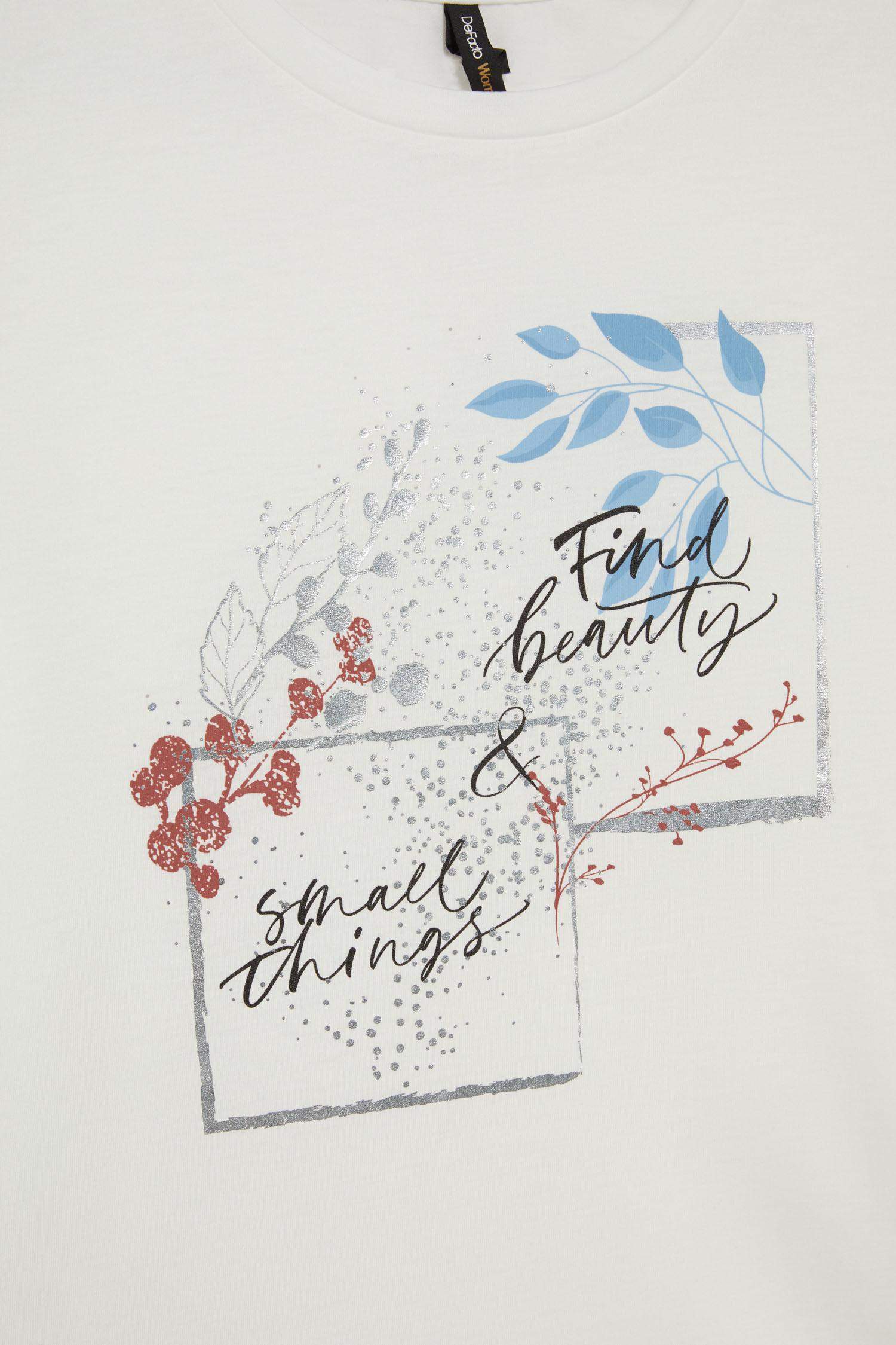 Regular Fit Bisiklet Yaka Çiçek Baskılı Kısa Kollu Tişört