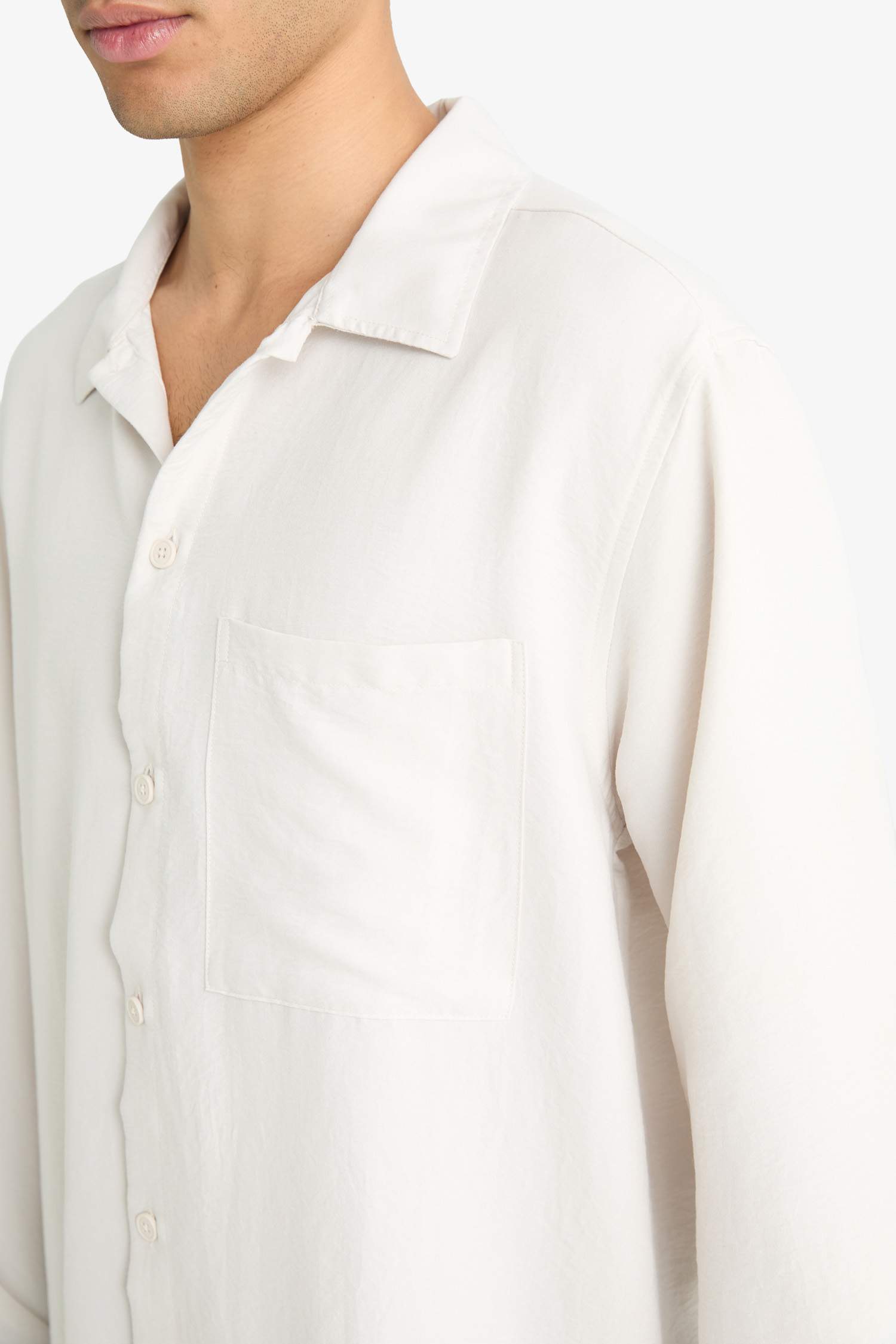 Relax Fit Apaş Yaka Dokuma Uzun Kollu Gömlek