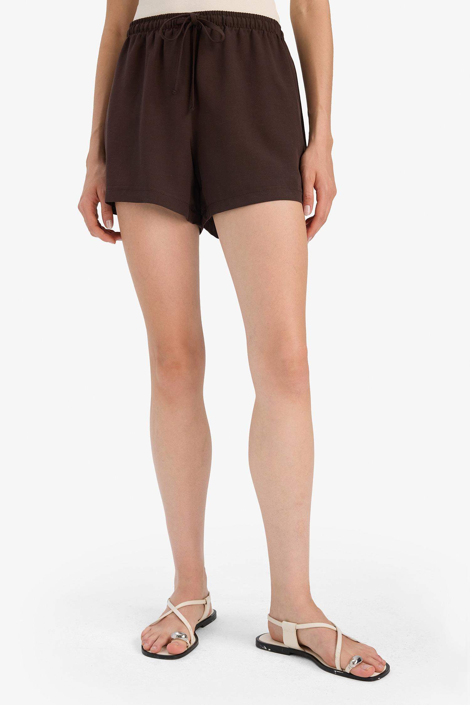 Normal Bel Kısa Paça Keten Karışımlı Şort