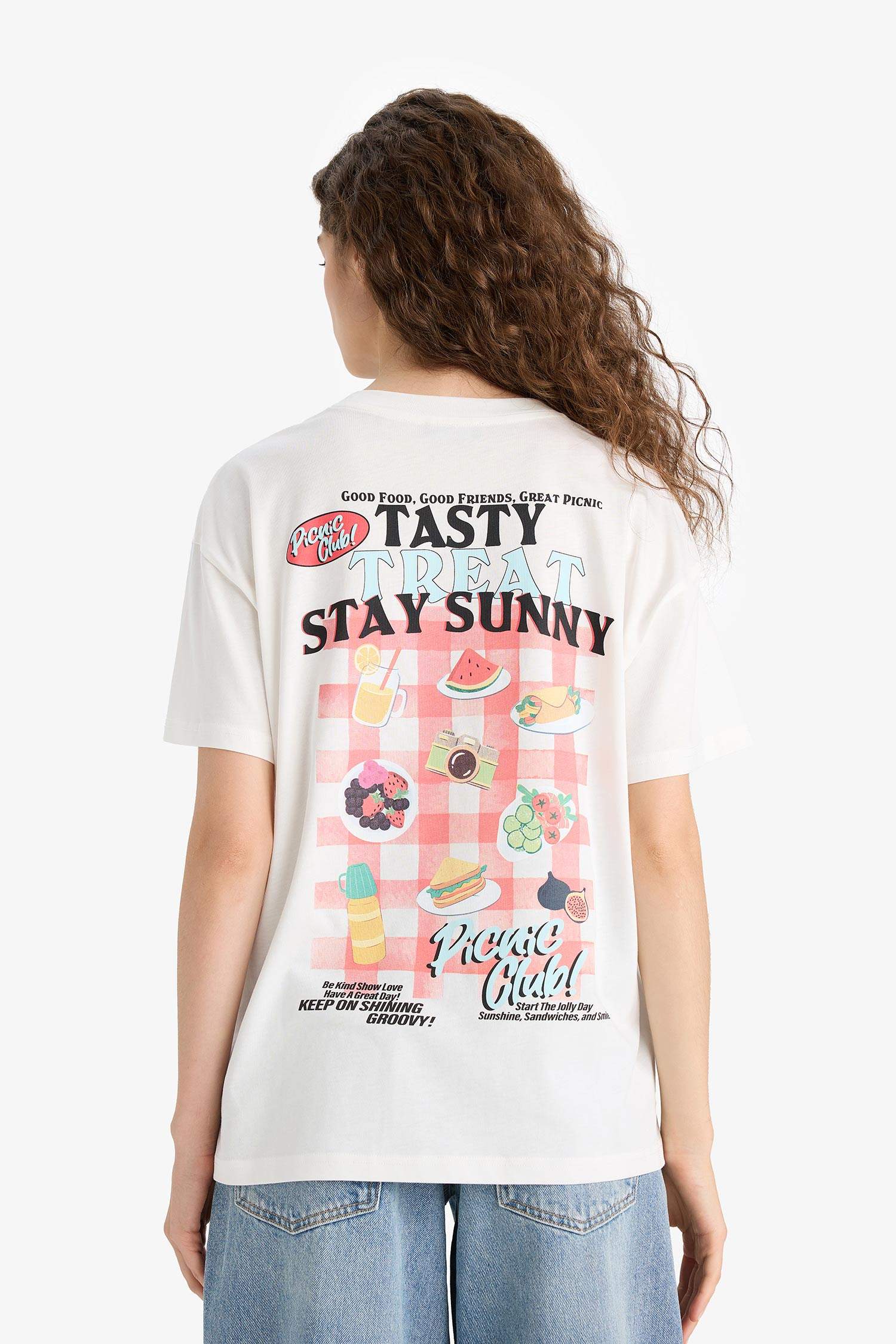 Oversize Geniş Kalıp Bisiklet Yaka Sırt Baskılı Kısa Kollu Tişört