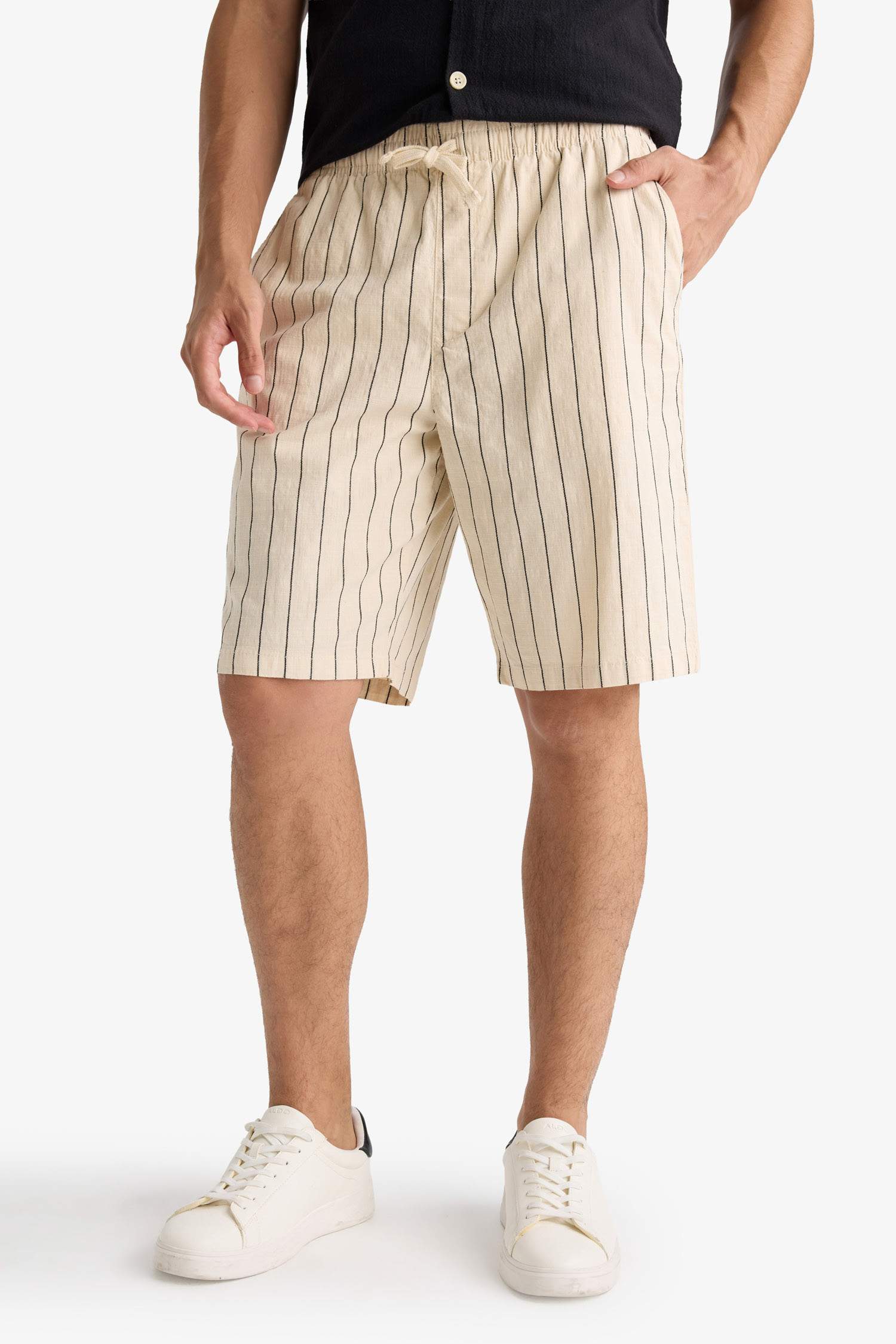 Çizgili Bermuda Şort