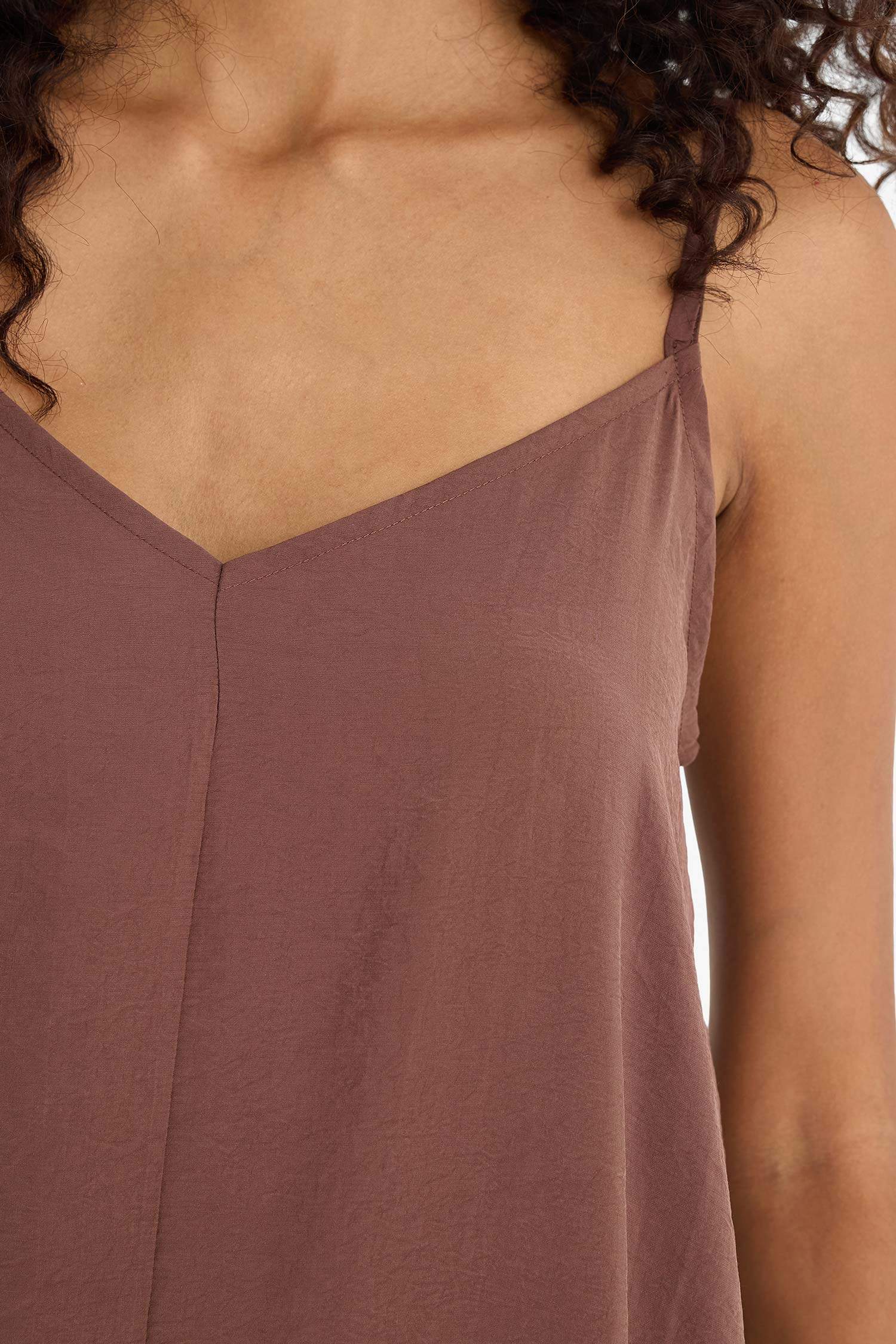 V Yaka Modal Askılı Maxi Elbise