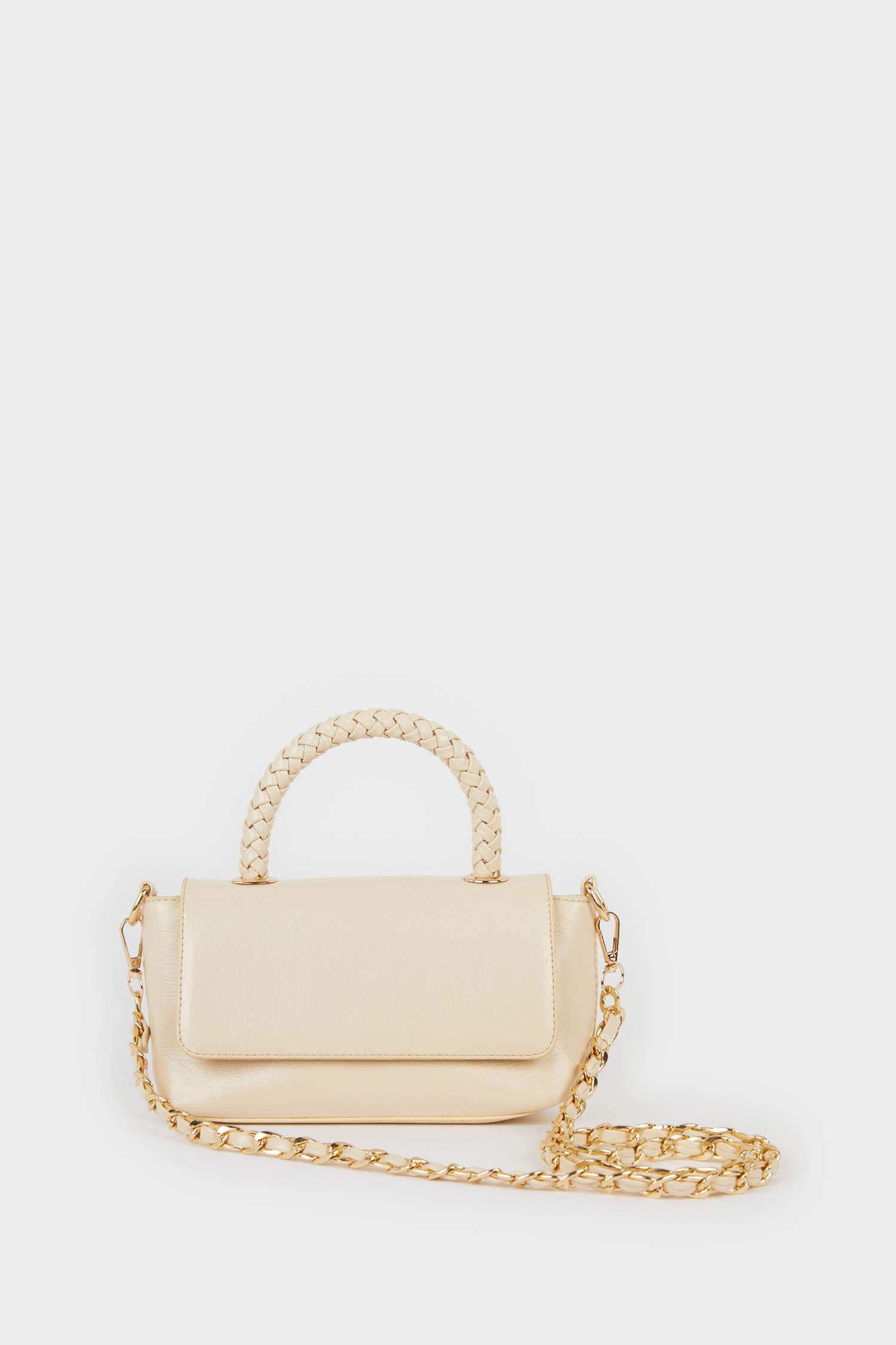 شنطة يد حريمي