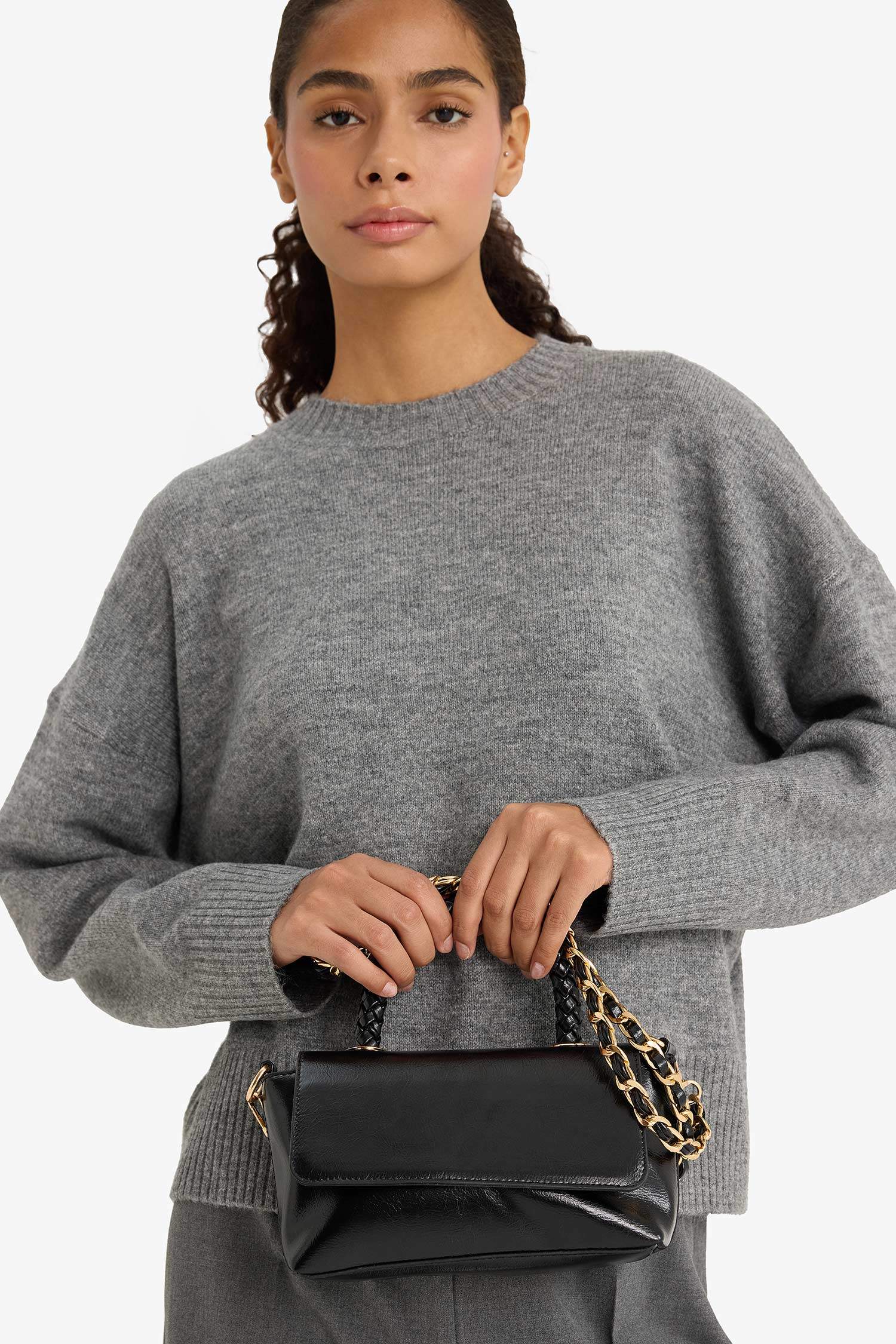 شنطة يد حريمي