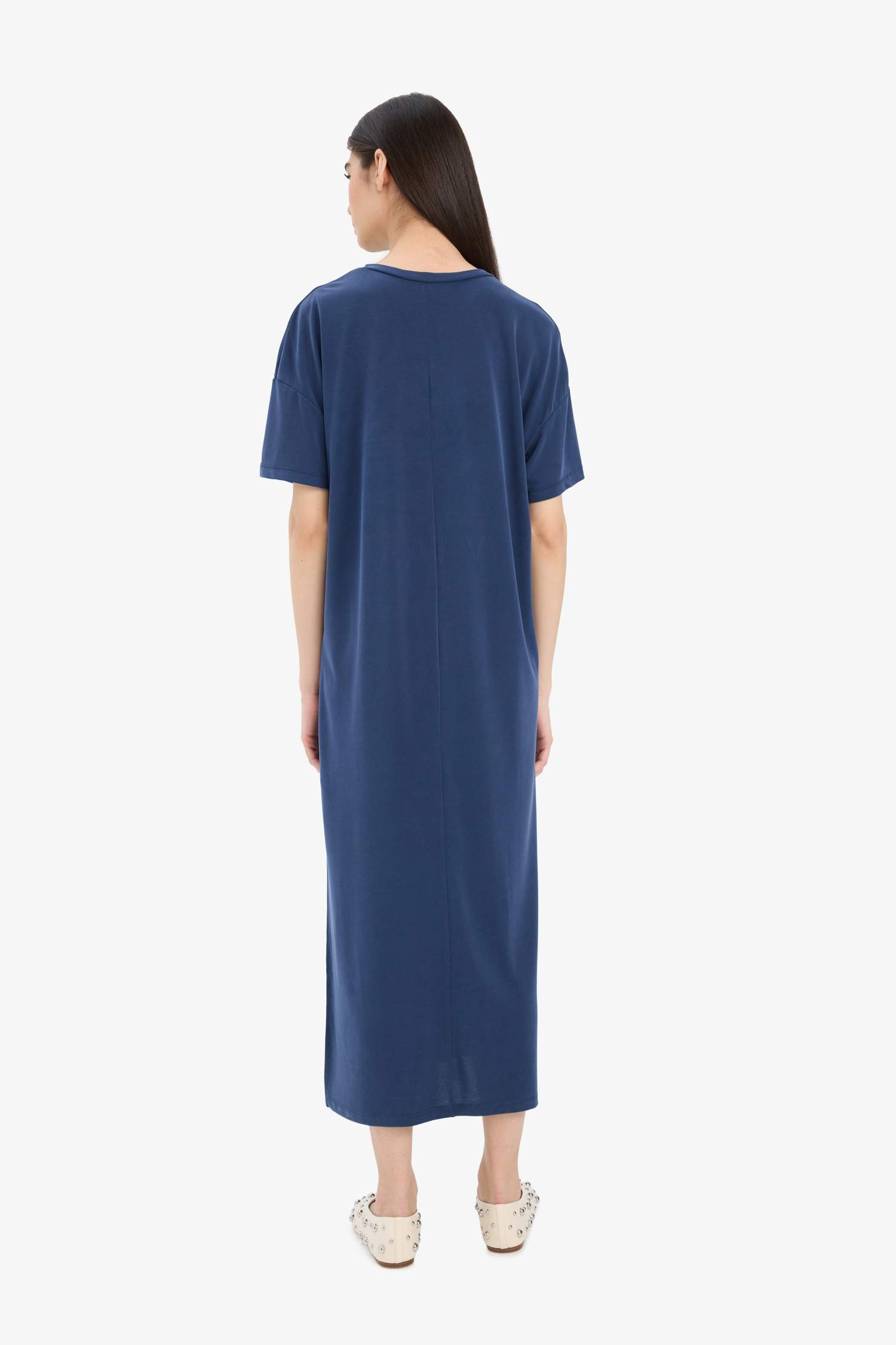 فستان ميدي سادة منسوج بياخة مستديرة