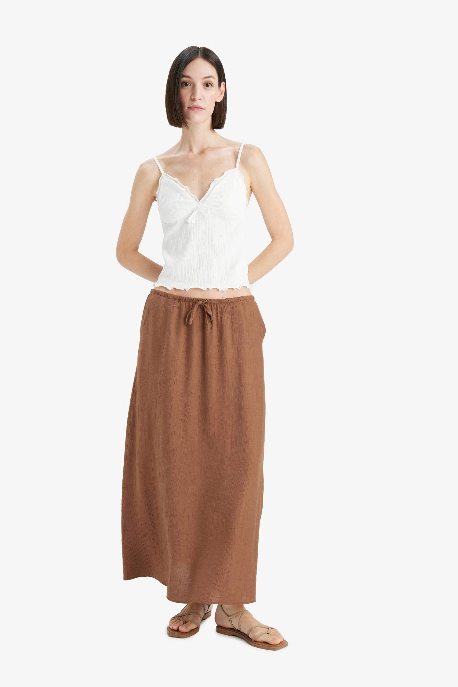 A Cut Crinkle Fabric Normal Waist Midi Skirt