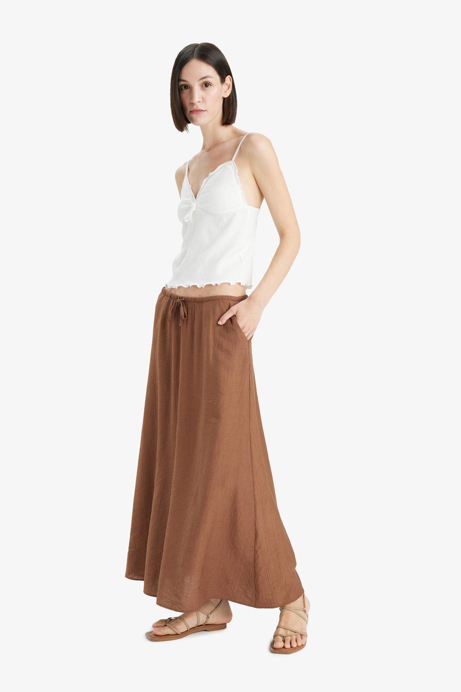 A Cut Crinkle Fabric Normal Waist Midi Skirt