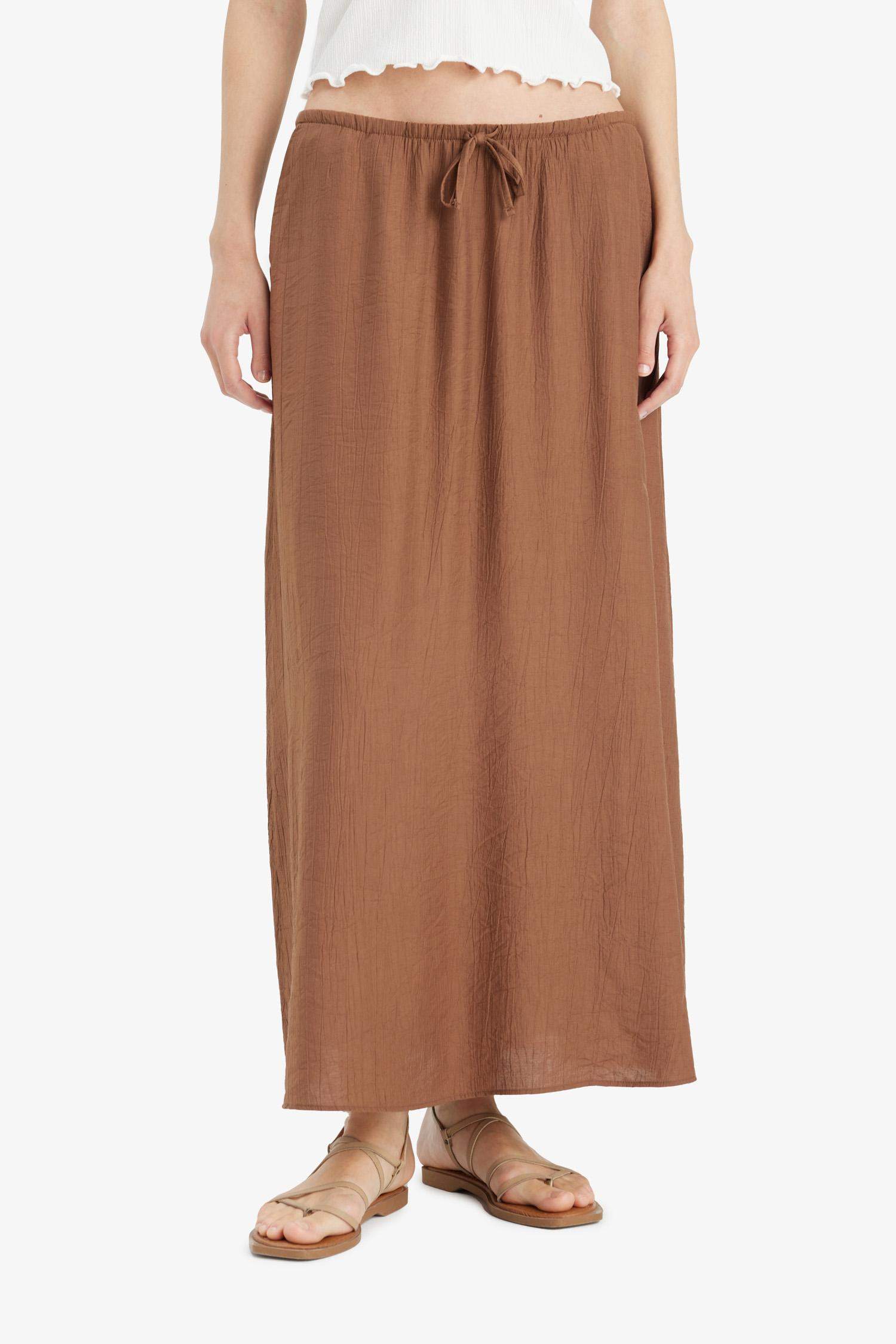 A Cut Crinkle Fabric Normal Waist Midi Skirt