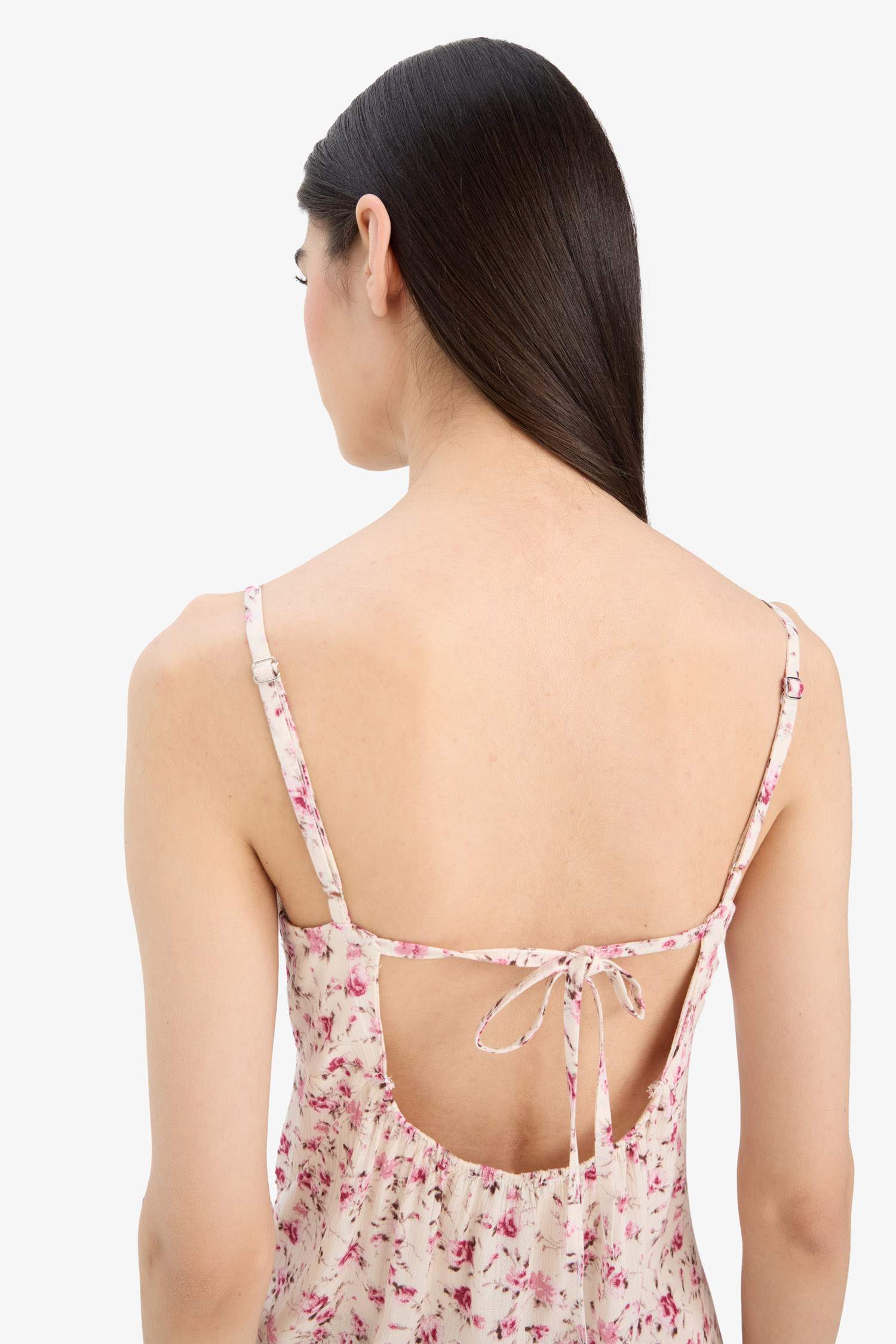 Yuvarlak Yaka Çiçekli Krinkıl Viskon Askılı Yırtmaçlı Midi Yazlık Elbise