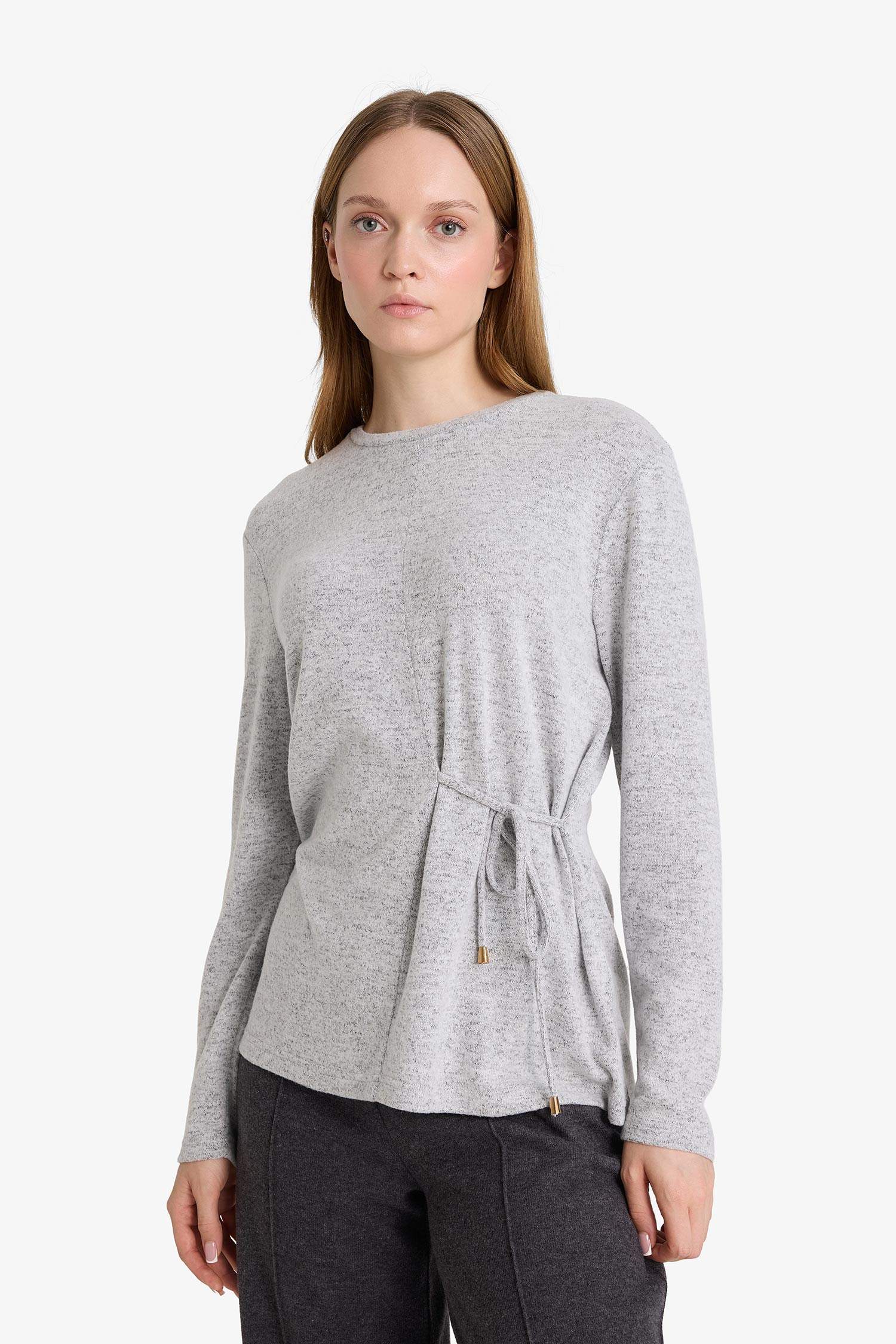 Лонгслив Relax Fit с круглым вырезом