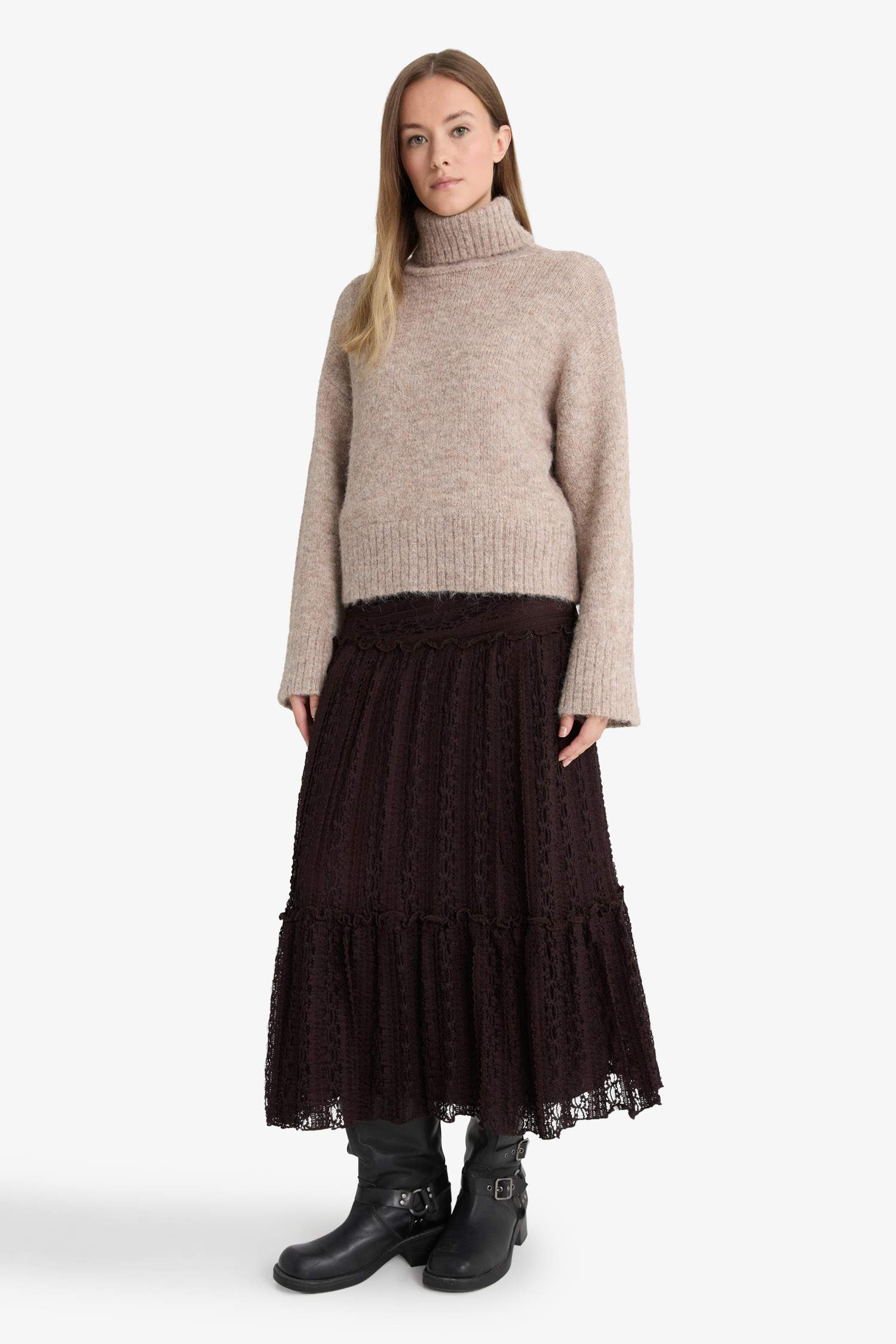 A Cut Lace Knitted Skirt