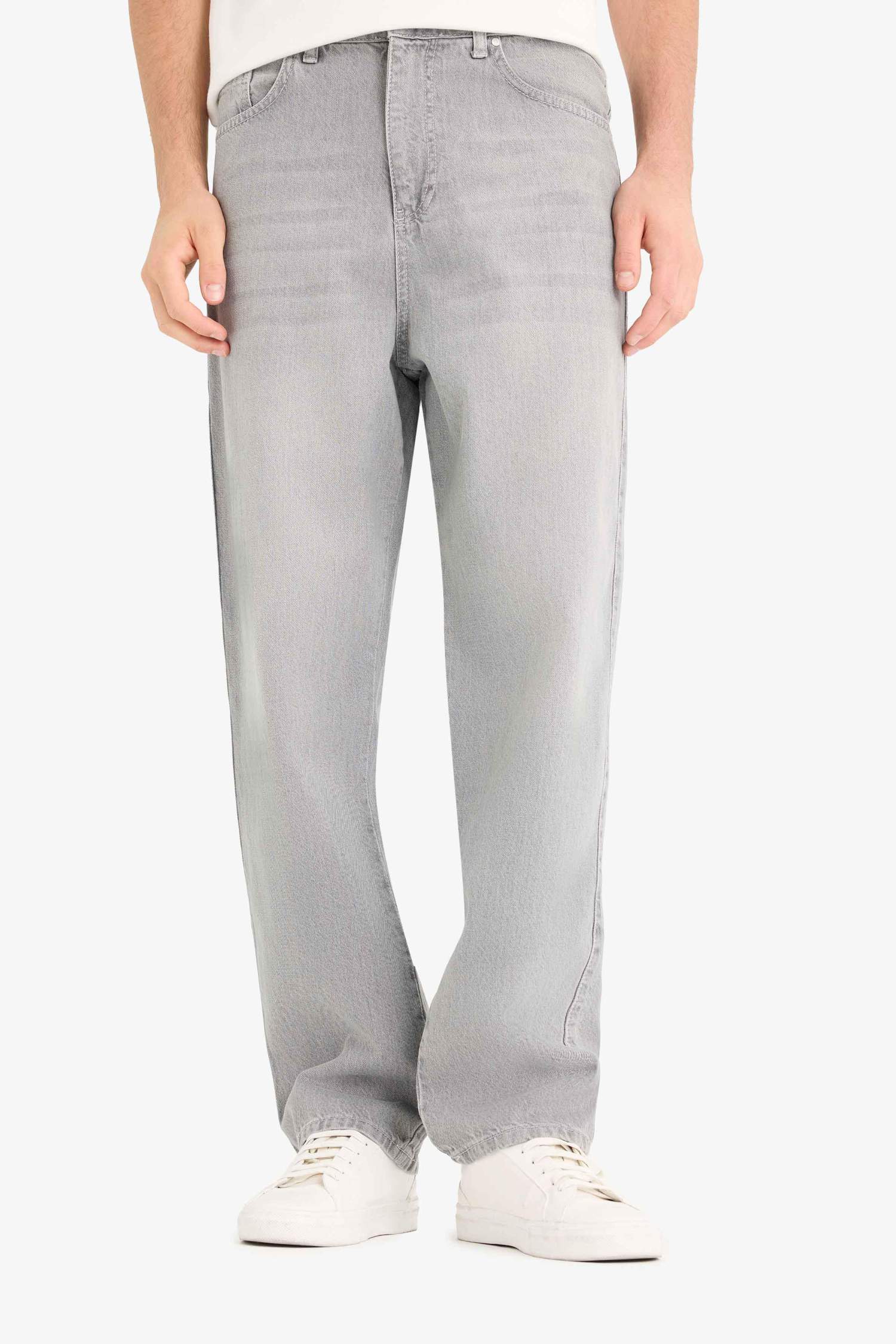 بنطرون جينز باجي فيت وايد ليج برجل واسع