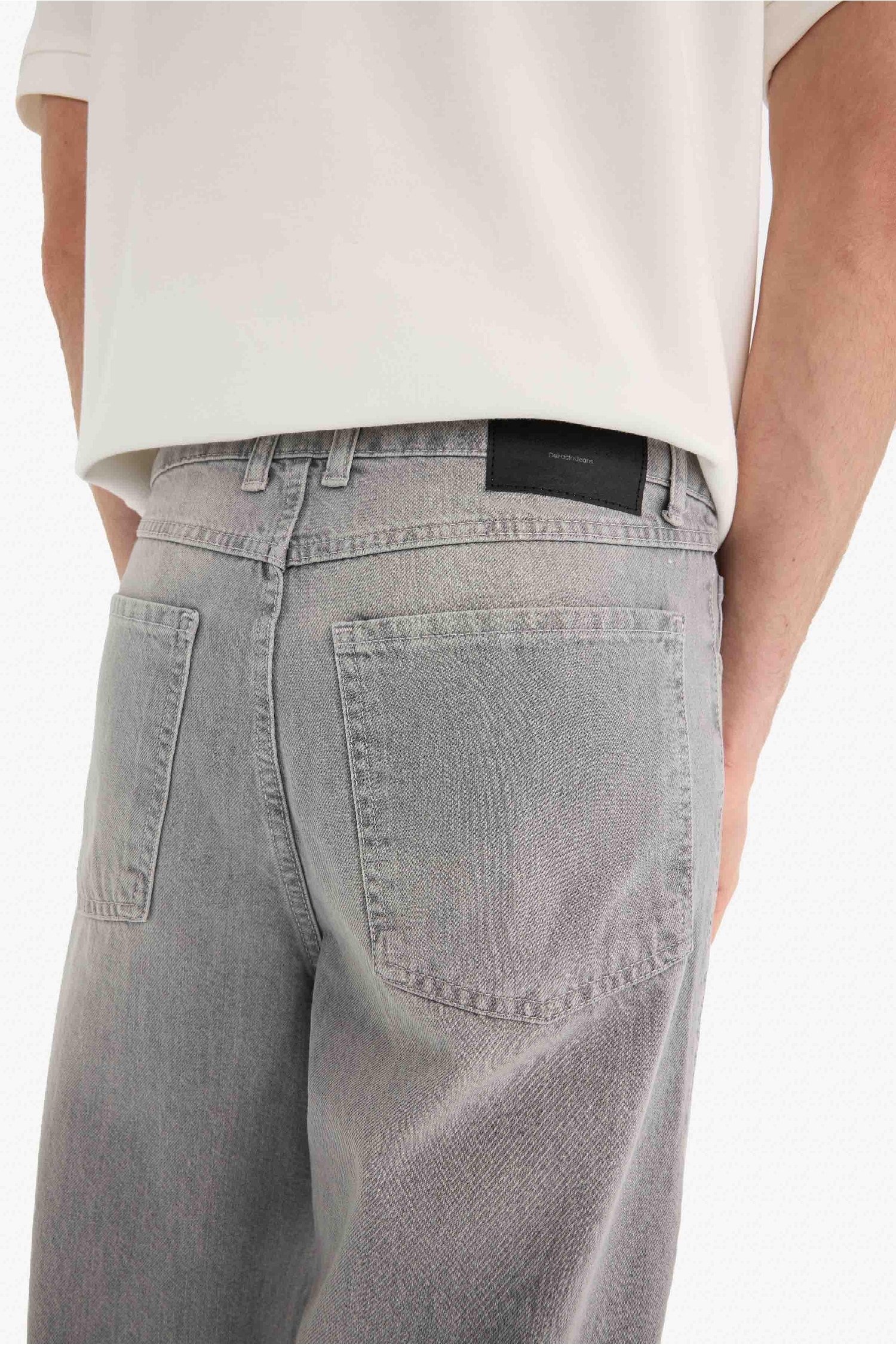 بنطرون جينز باجي فيت وايد ليج برجل واسع