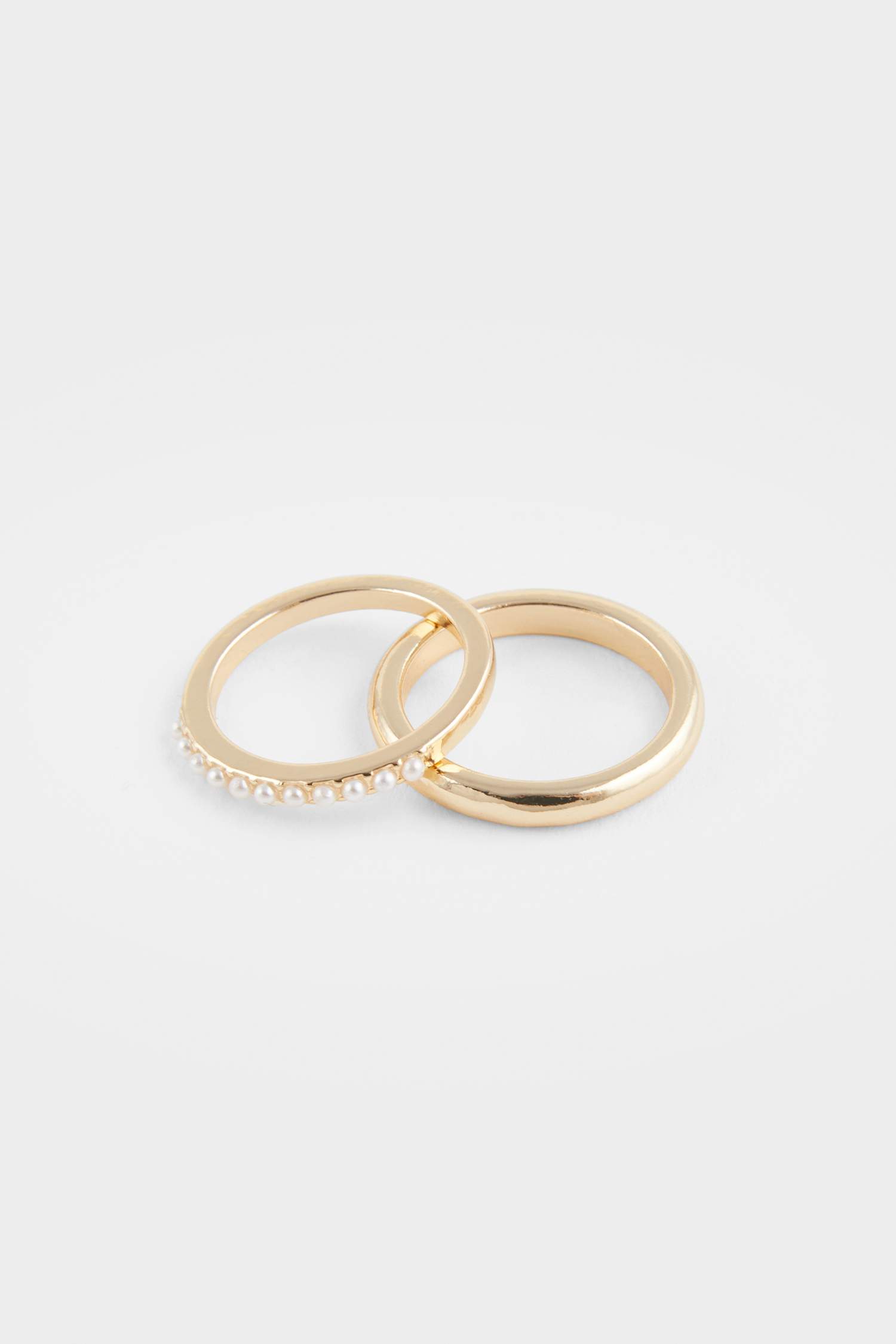 Woman 4 Piece Gold Rings