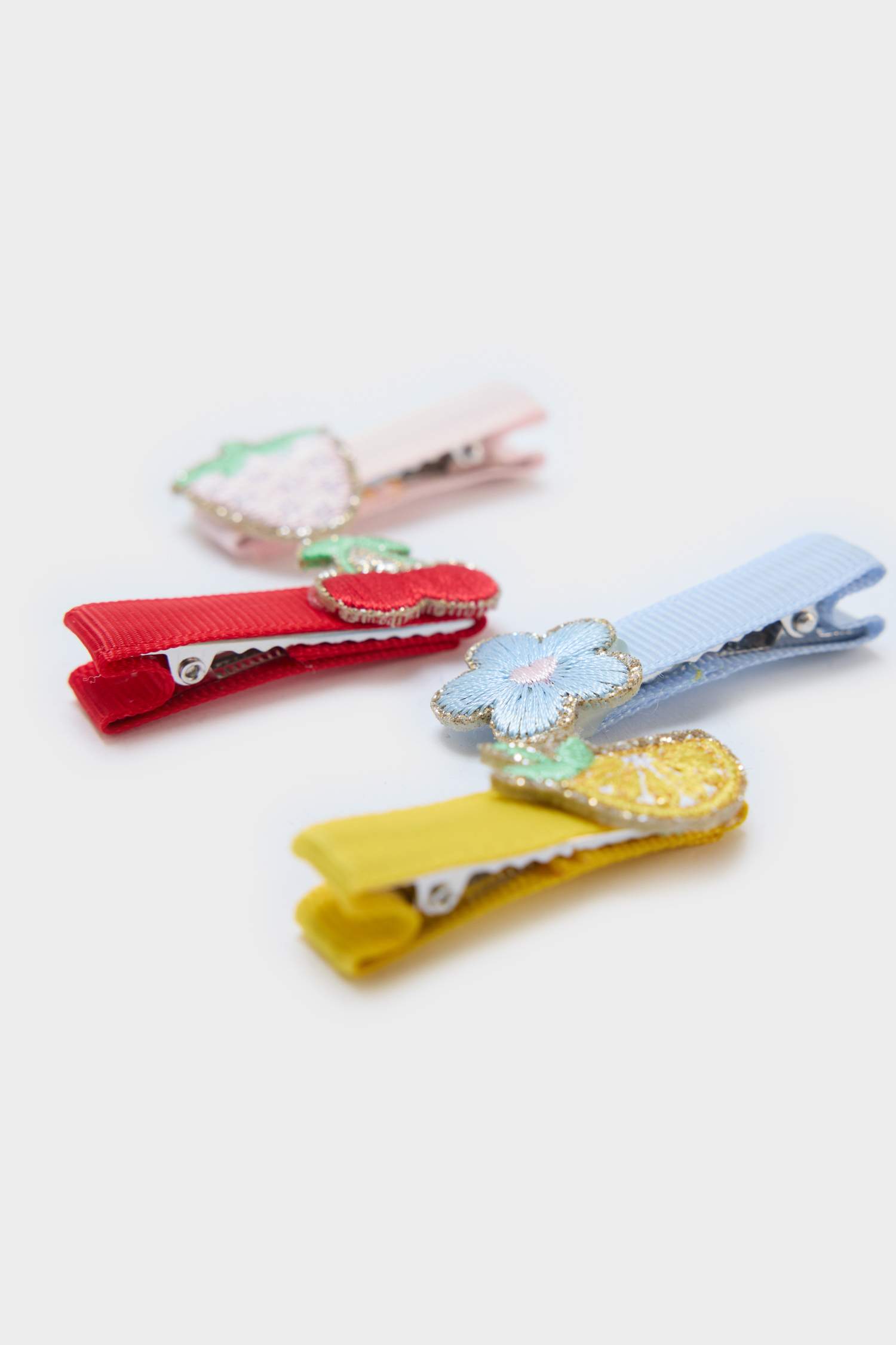 Kız Çocuk 4'lü Meyveli Çıtçıtlı Toka