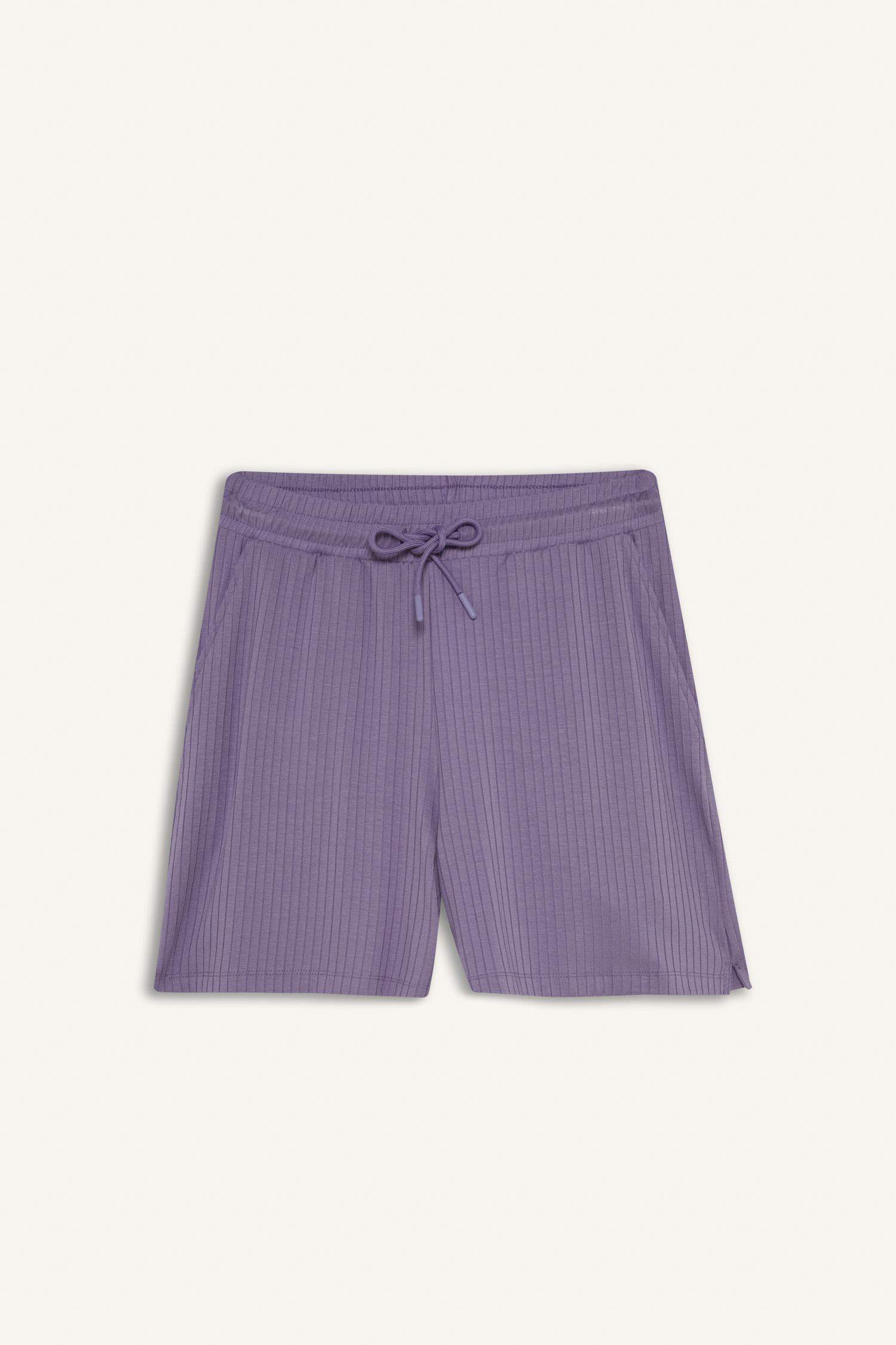 شورت قصير رياضي قصة عادية من DeFactoFit