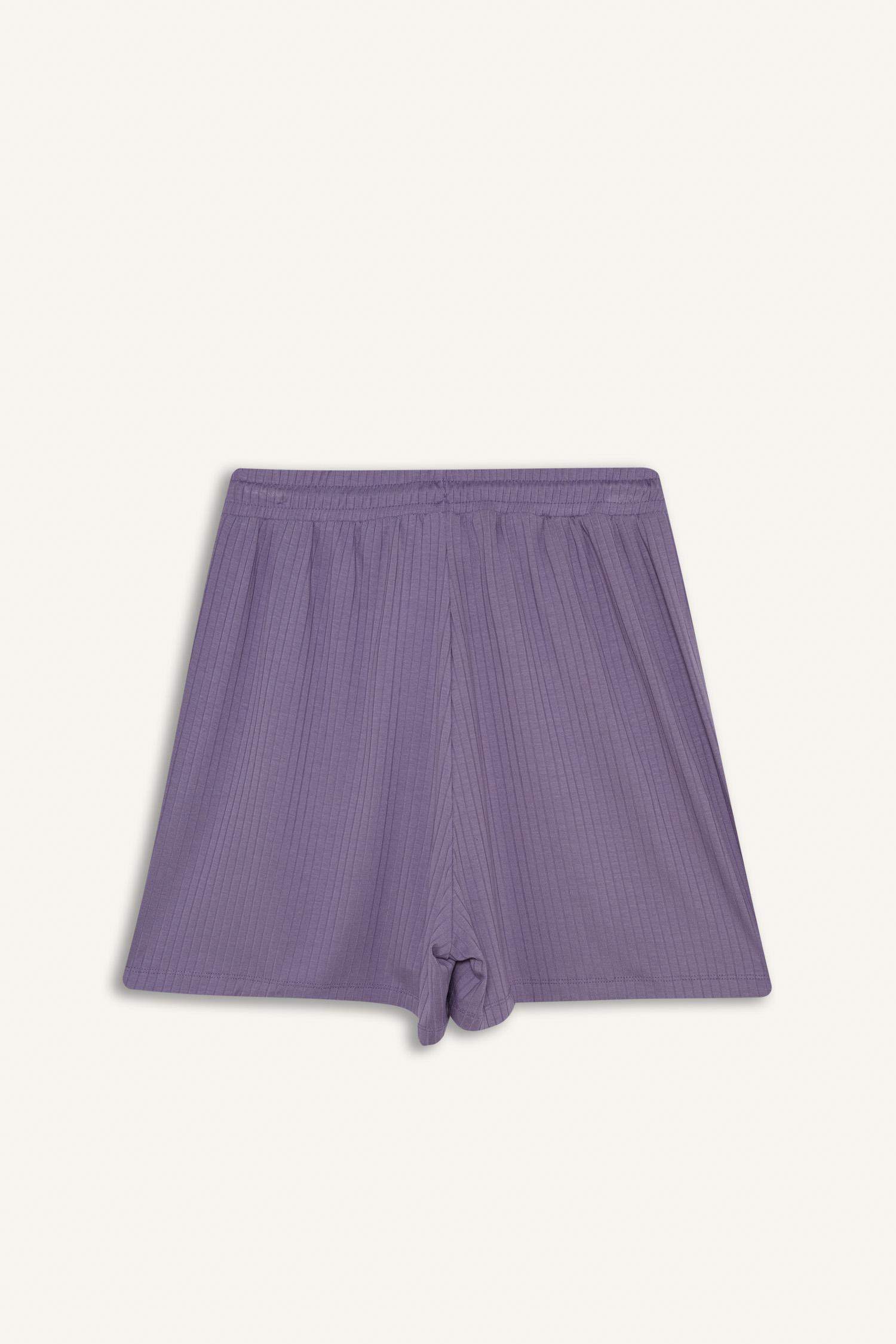 شورت قصير رياضي قصة عادية من DeFactoFit