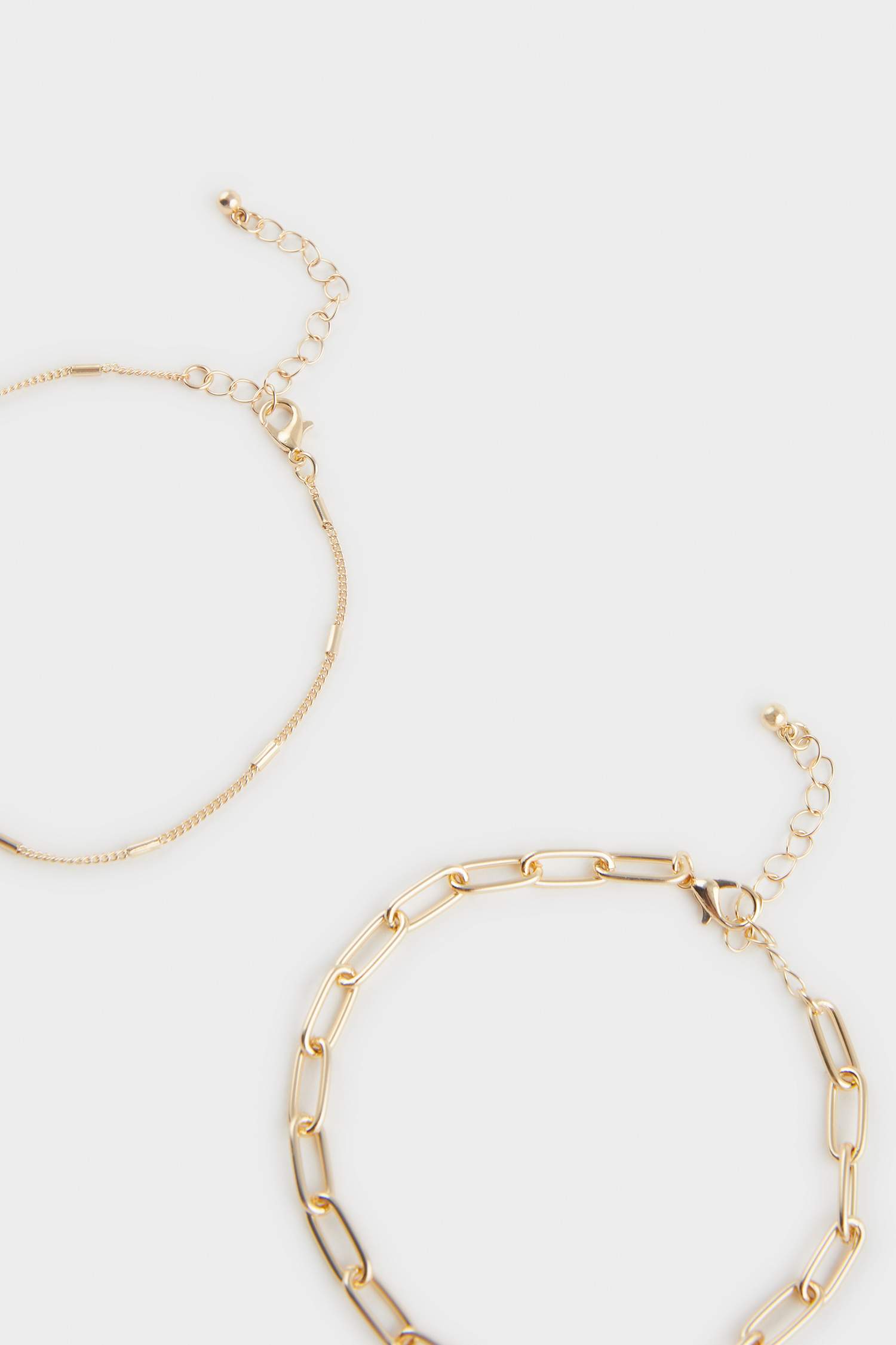 Woman 3 Piece Golden Anklets