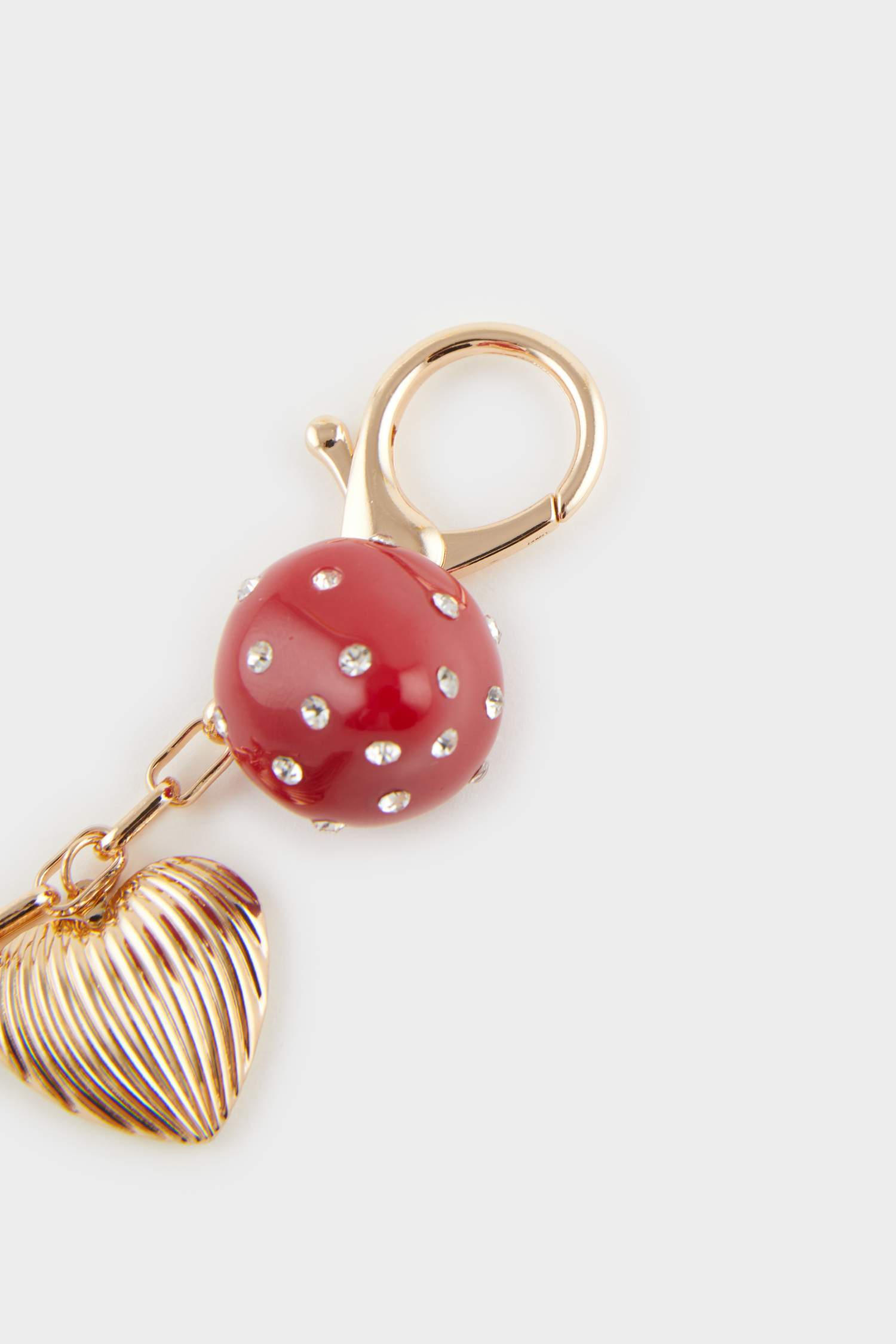 Kadın Çilekli Gold Kalpli Charm Anahtarlık