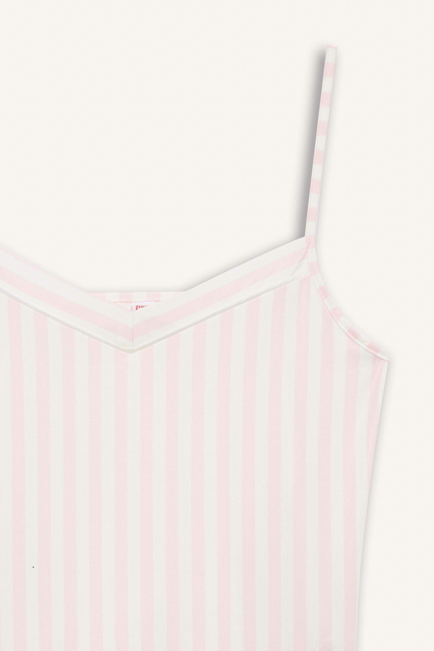 Regular Fit V Yaka Askılı Üst-Fall in Love