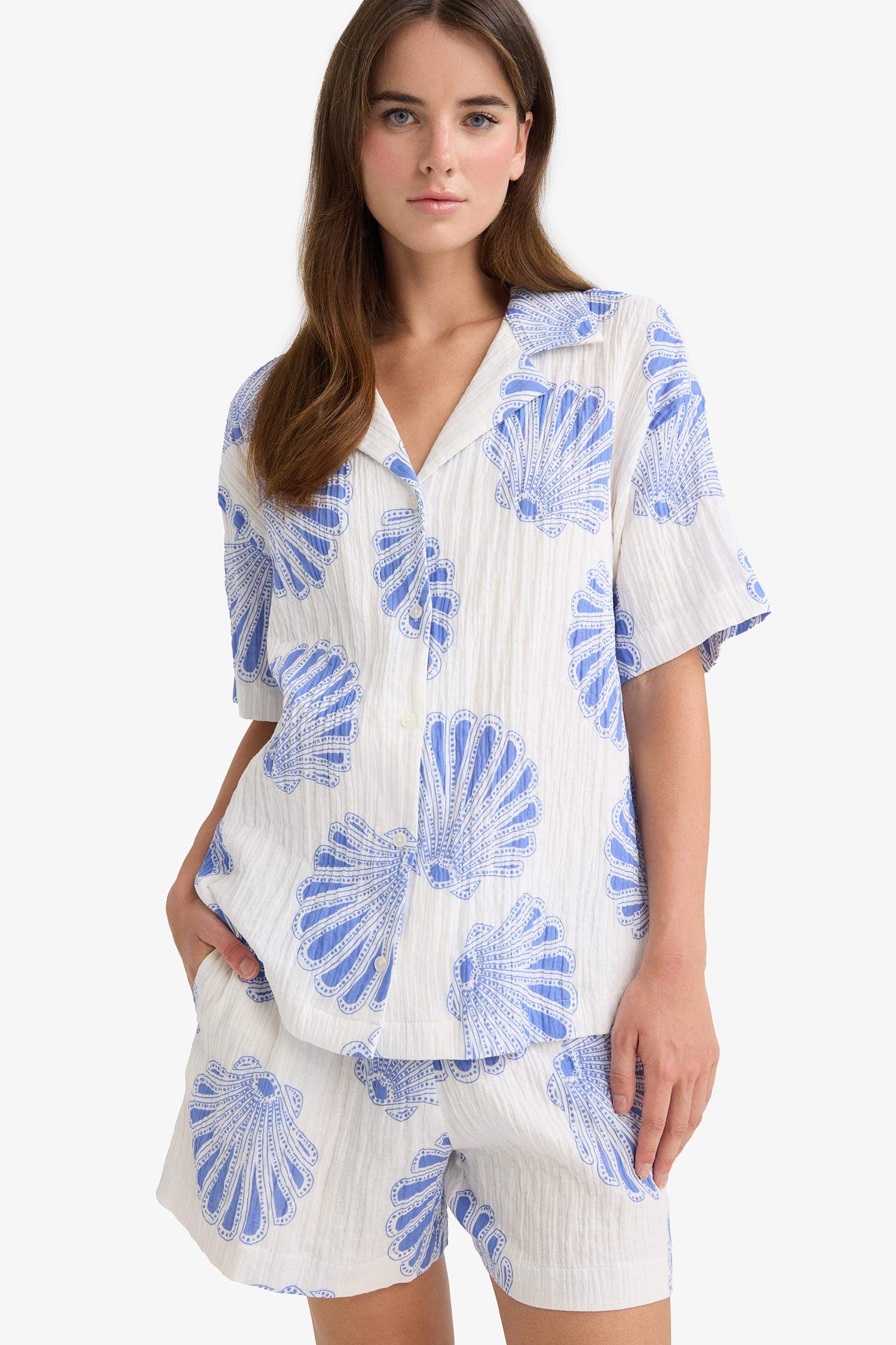 Regular Fit Jacket Collar Muslin Short Sleeve Shirt