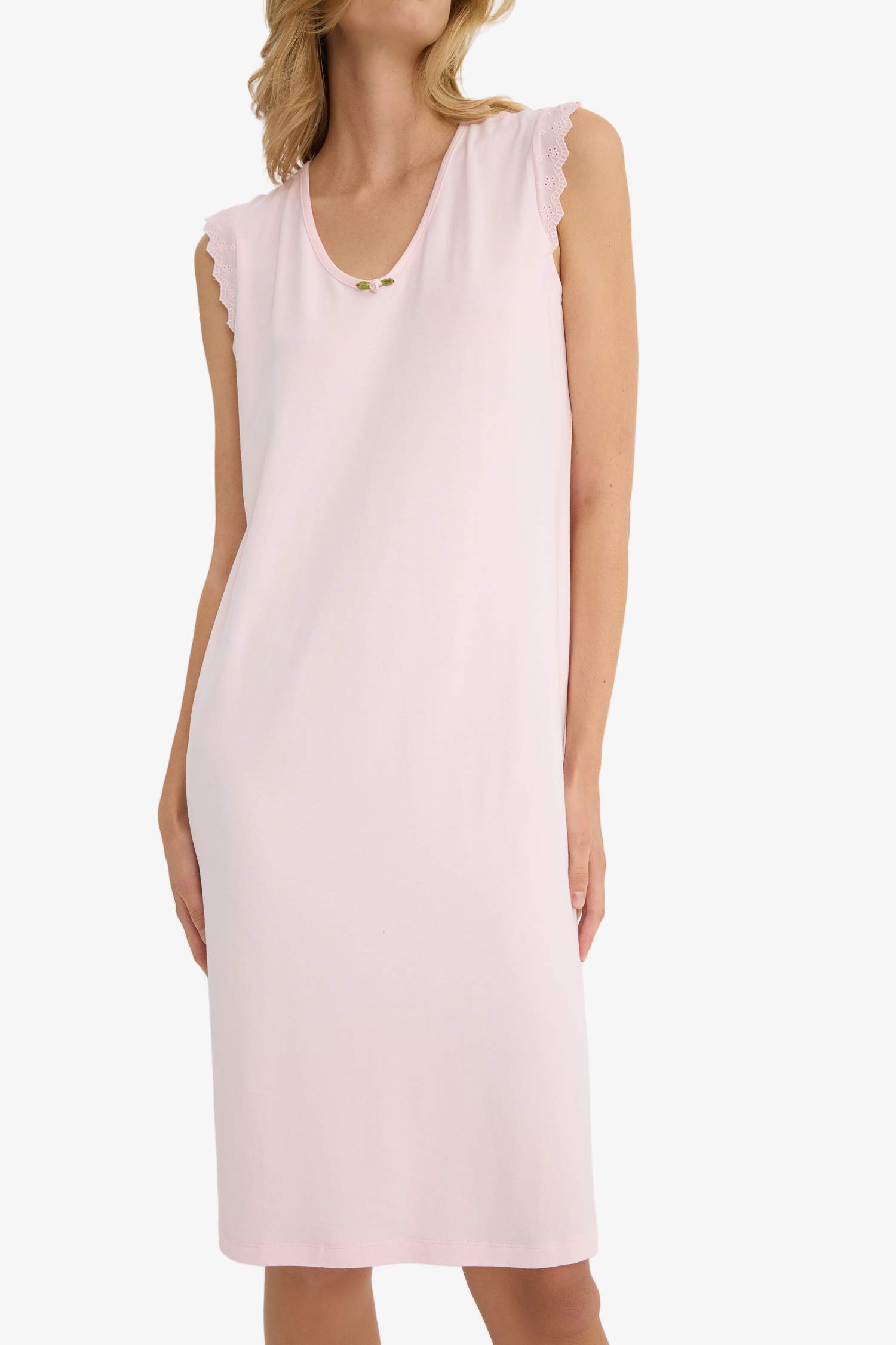 Fall in Love Regular Fit V-Neck Sleeveless Nightgown