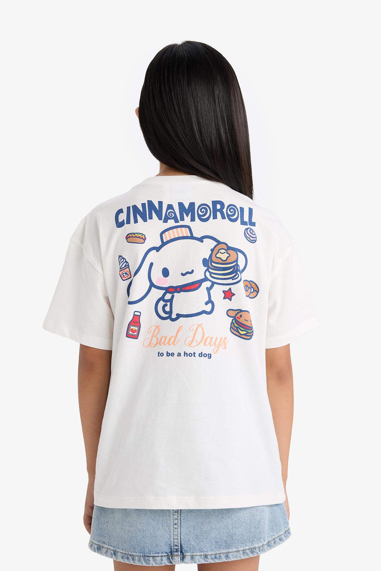 Girl Hello Kitty Oversize Fit V-Neck Back Printed T-Shirt