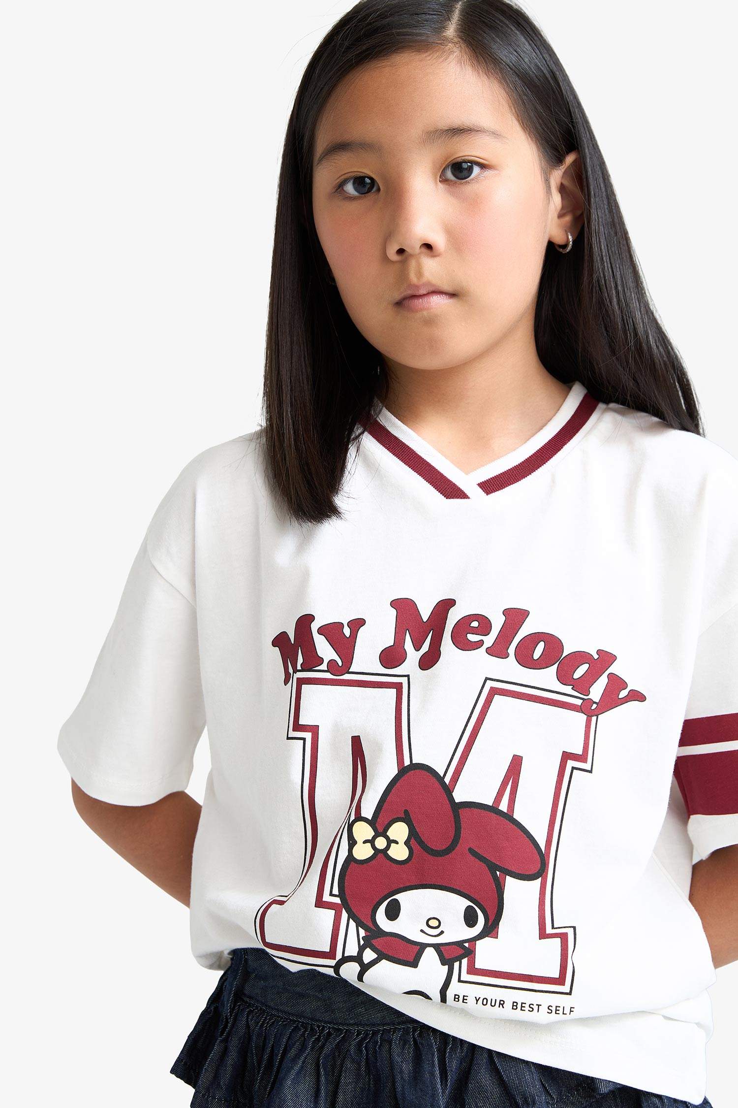 Girl Hello Kitty Oversize Fit V-Neck T-Shirt