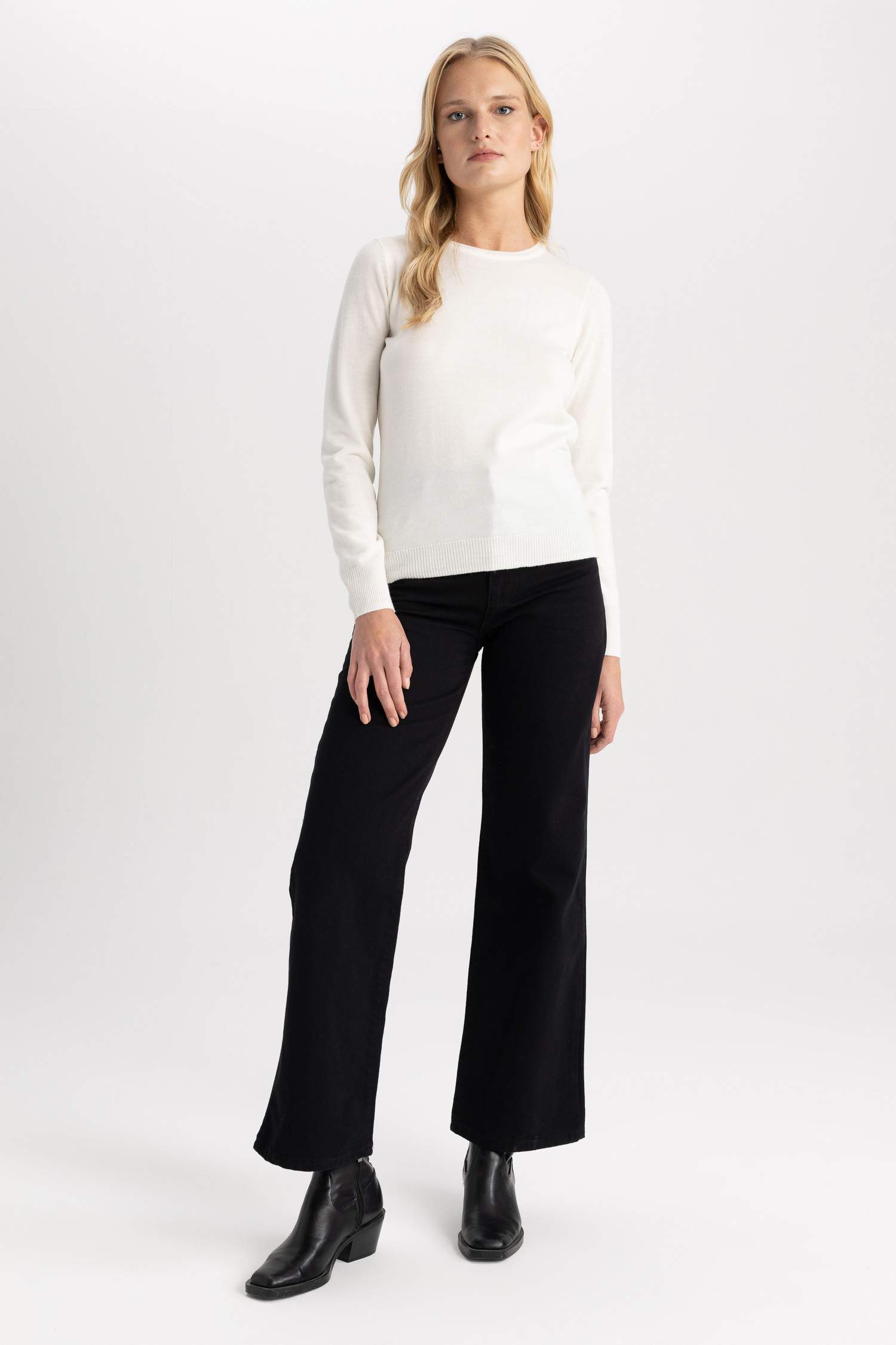 Regular Fit Bisiklet Yaka Yumuşak Dokulu Basic Düz Triko Kazak