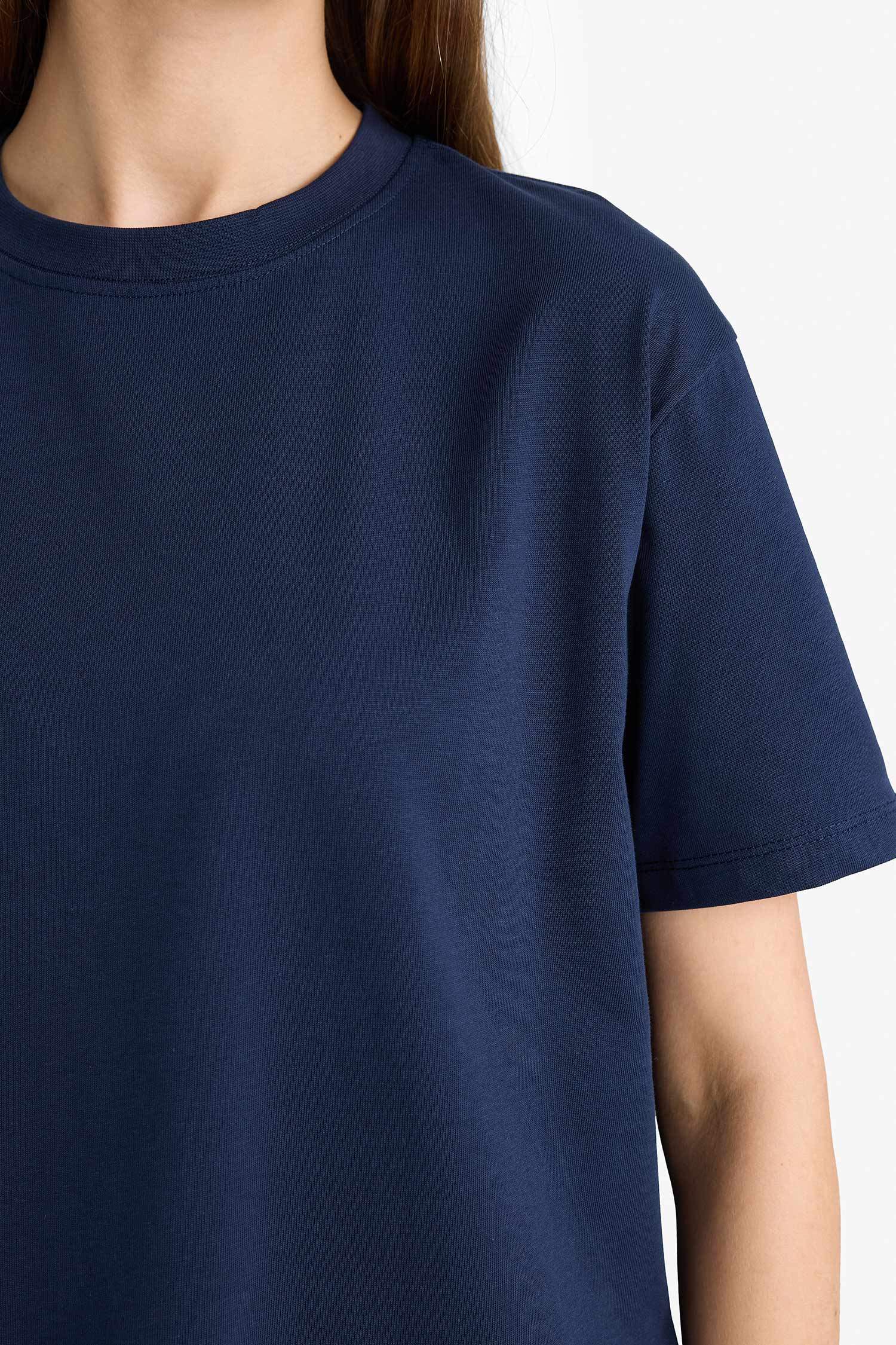 Regular Fit Crew Neck Basic Premium T-Shirt