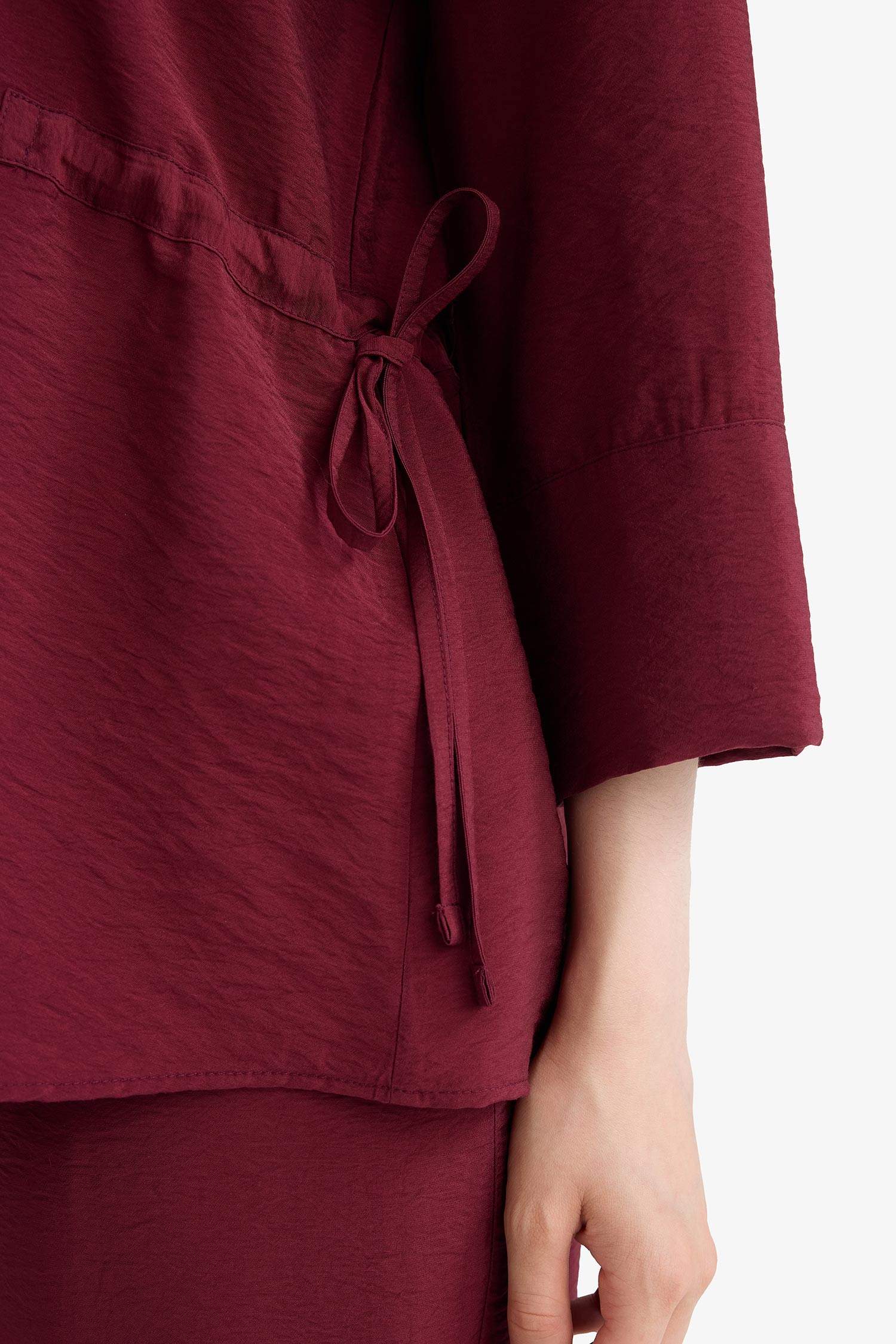 قميص ردن طويل قصة مريحة