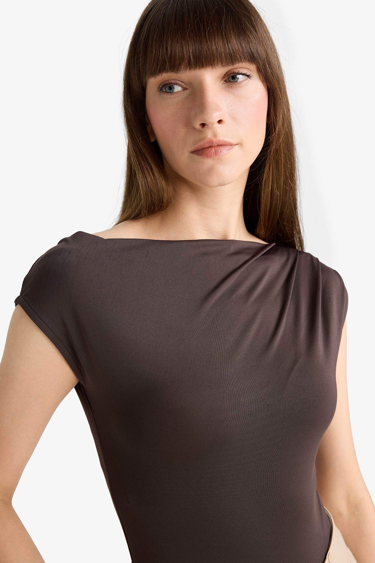 Slim Fit Dar Kesim Asimetrik Çıtçıtlı Body