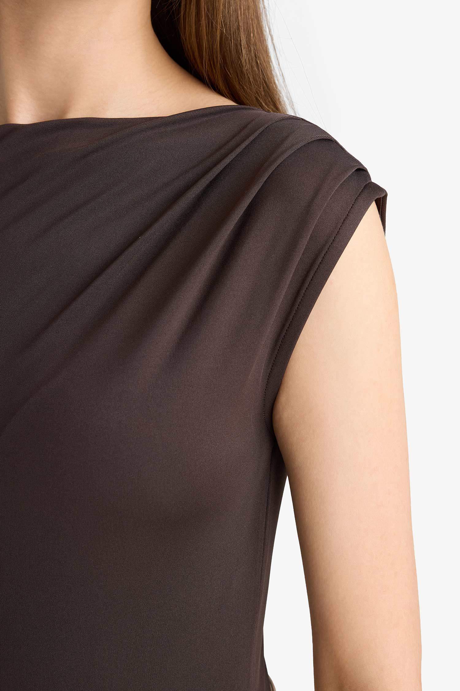 Slim Fit Dar Kesim Asimetrik Çıtçıtlı Body