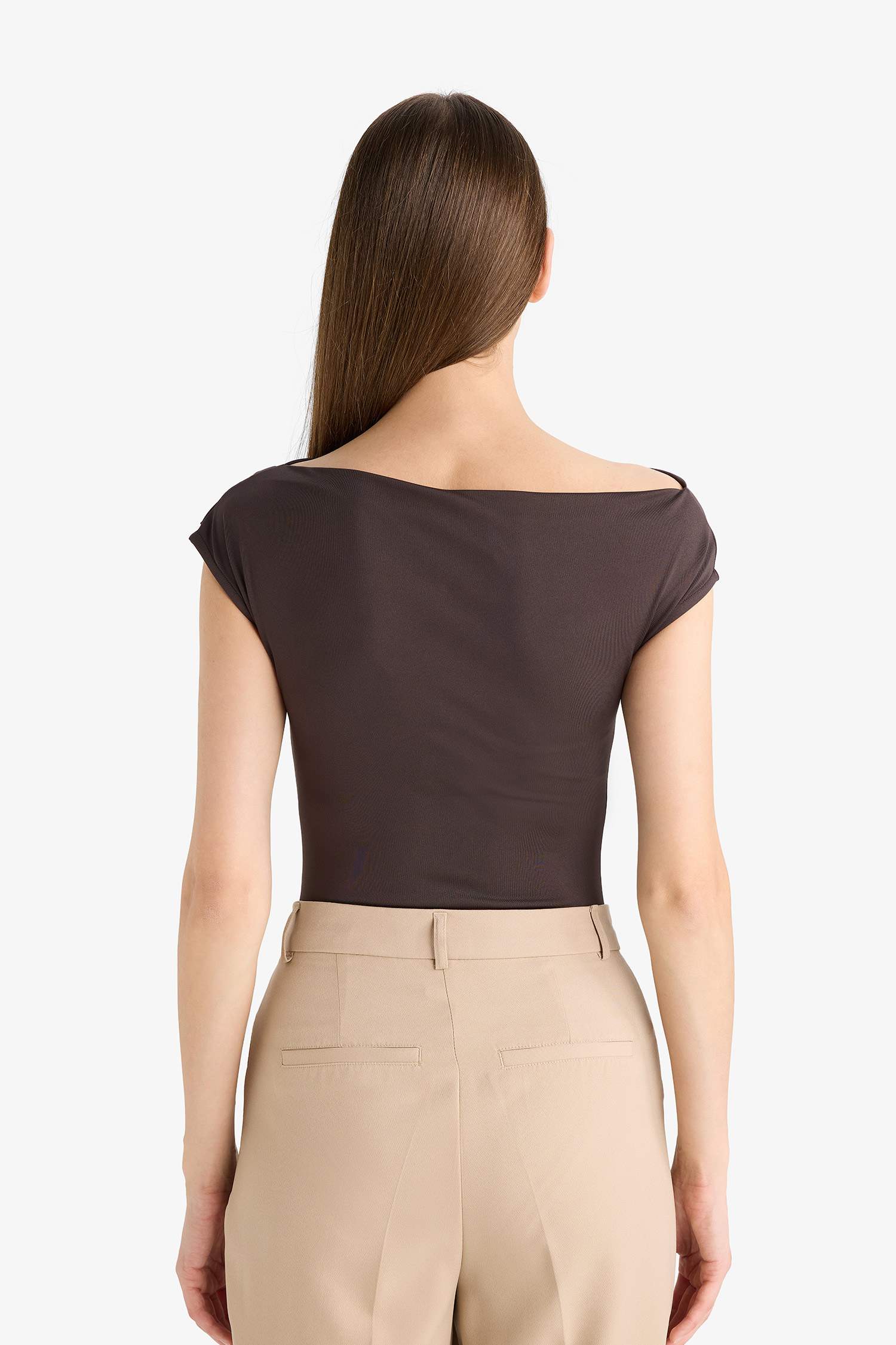 Slim Fit Dar Kesim Asimetrik Çıtçıtlı Body