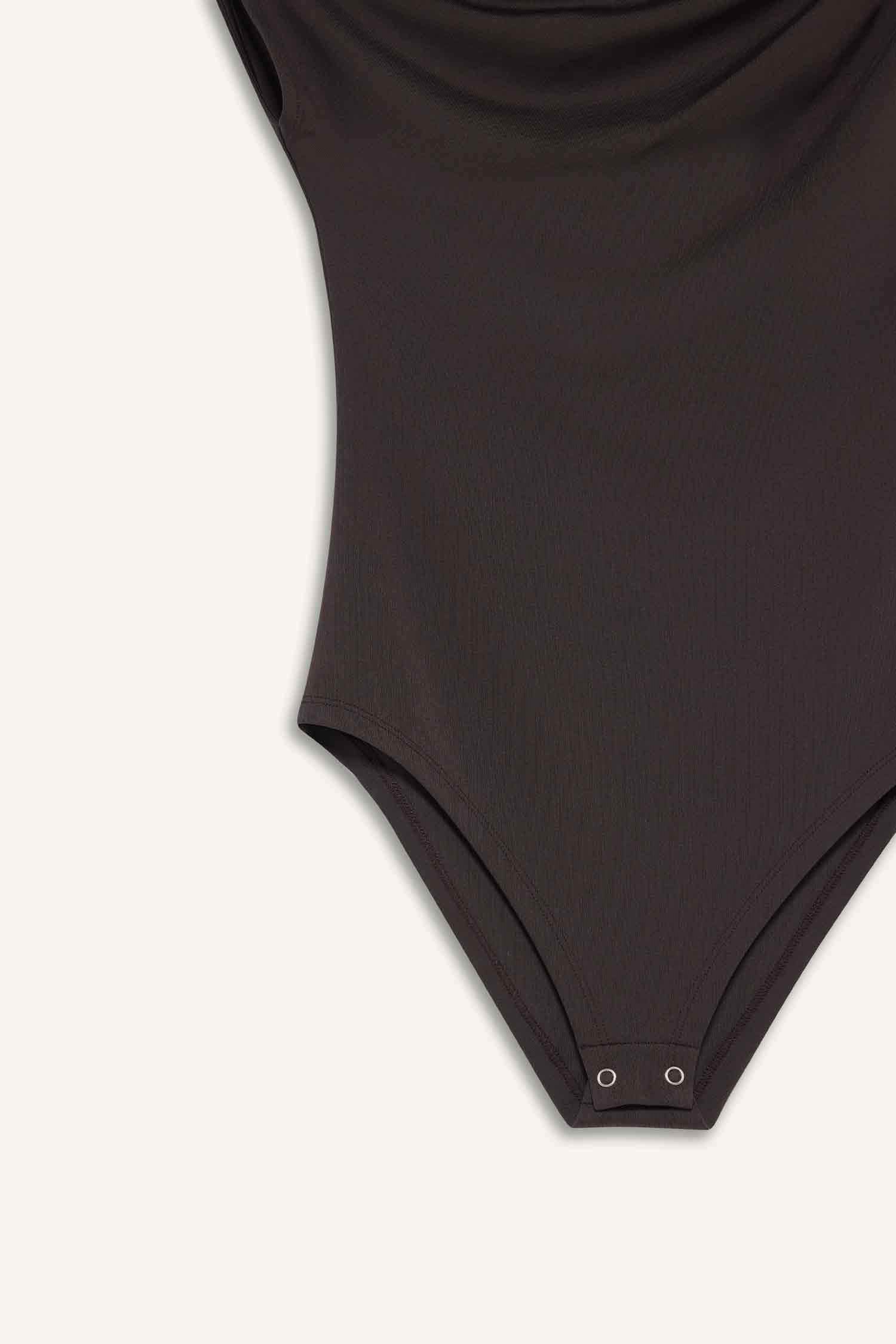 Slim Fit Dar Kesim Asimetrik Çıtçıtlı Body