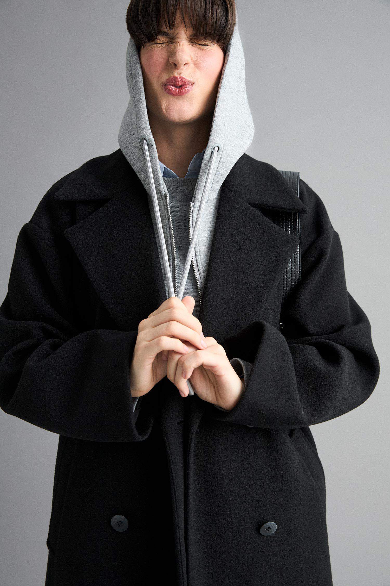 Regular Fit Çıkarılabilir Kapüşonlu Uzun Kaşe Kaban