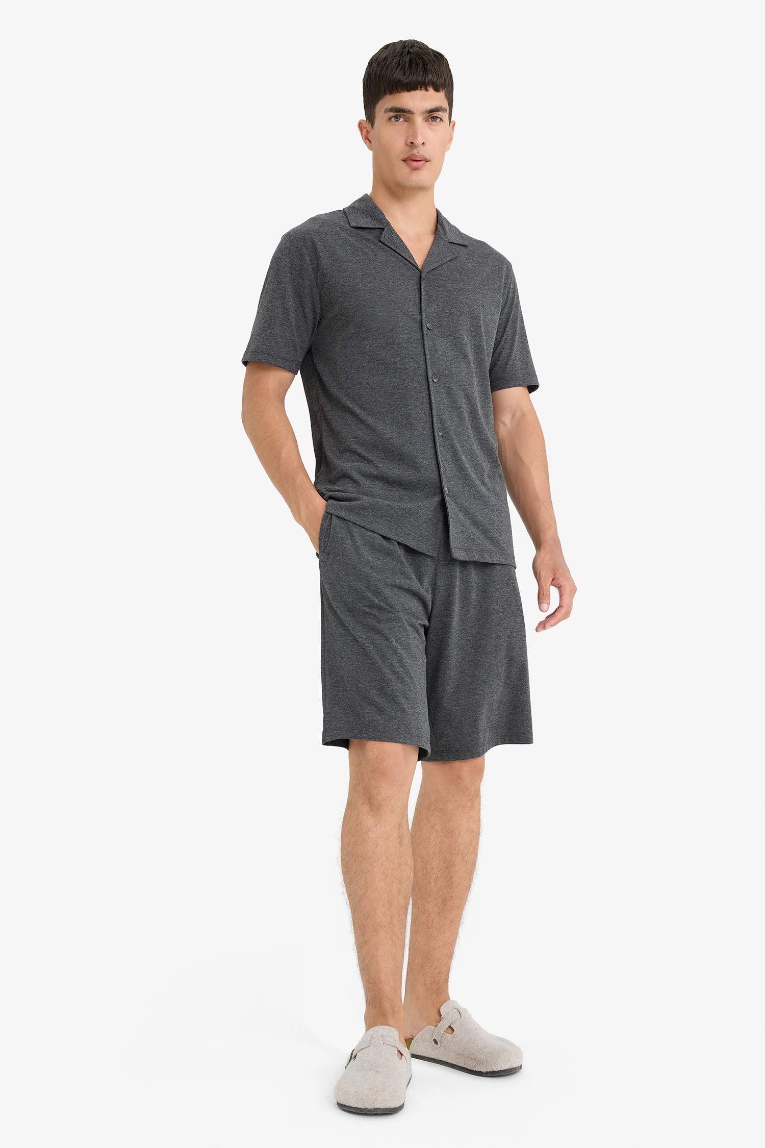 Pijama Takımı Kısa Kollu Üst Beli Bağcıklı Şort