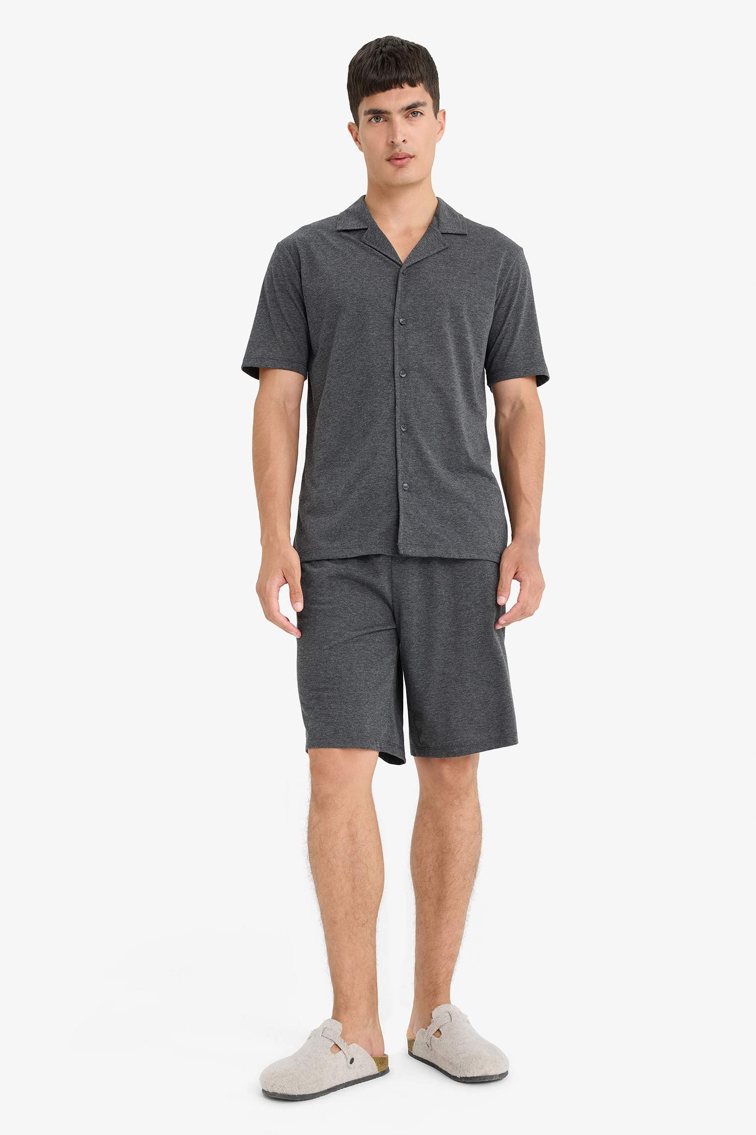 Pijama Takımı Kısa Kollu Üst Beli Bağcıklı Şort