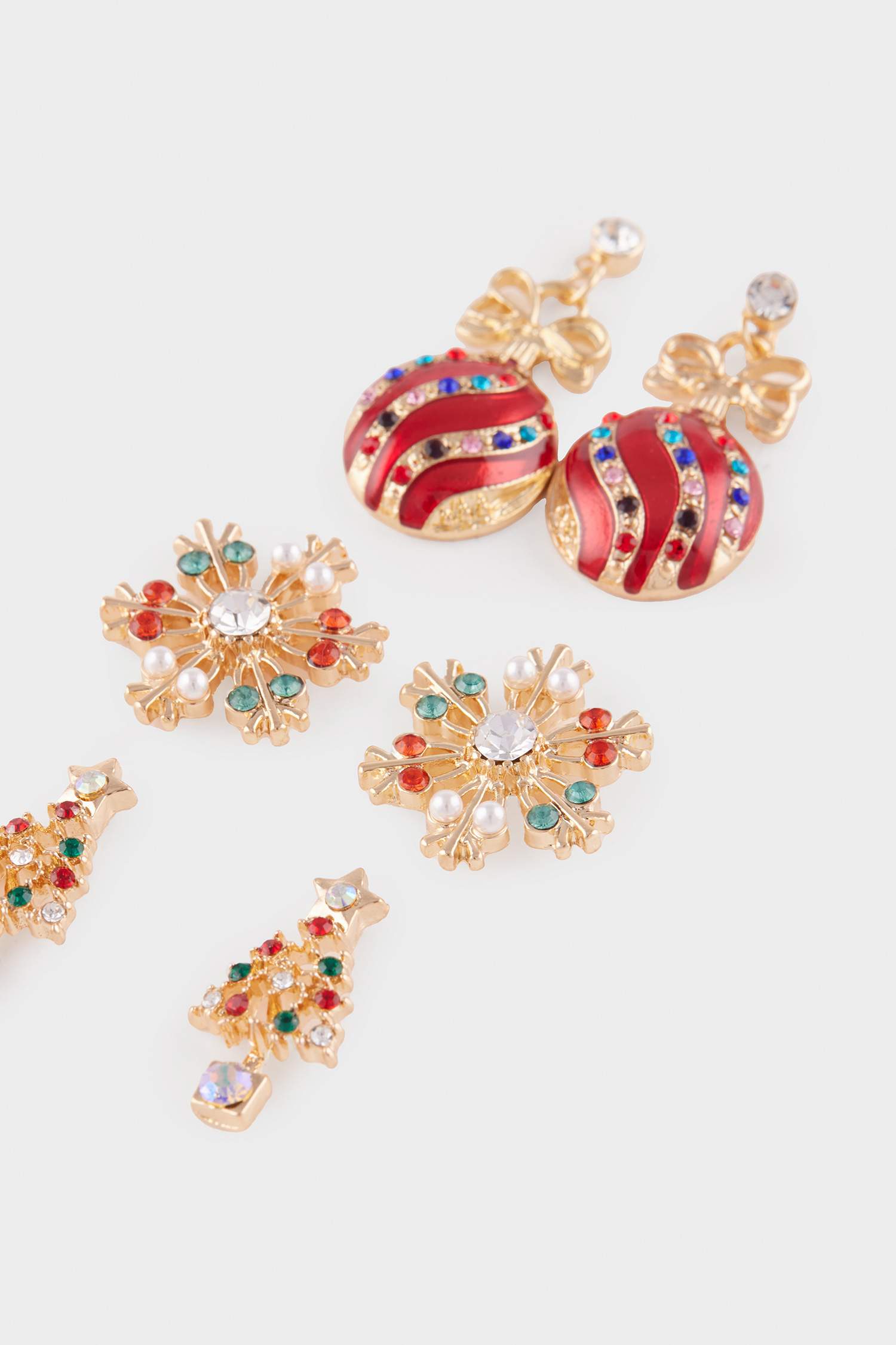 Yılbaşı Temalı Kadın 3'lü Küpe