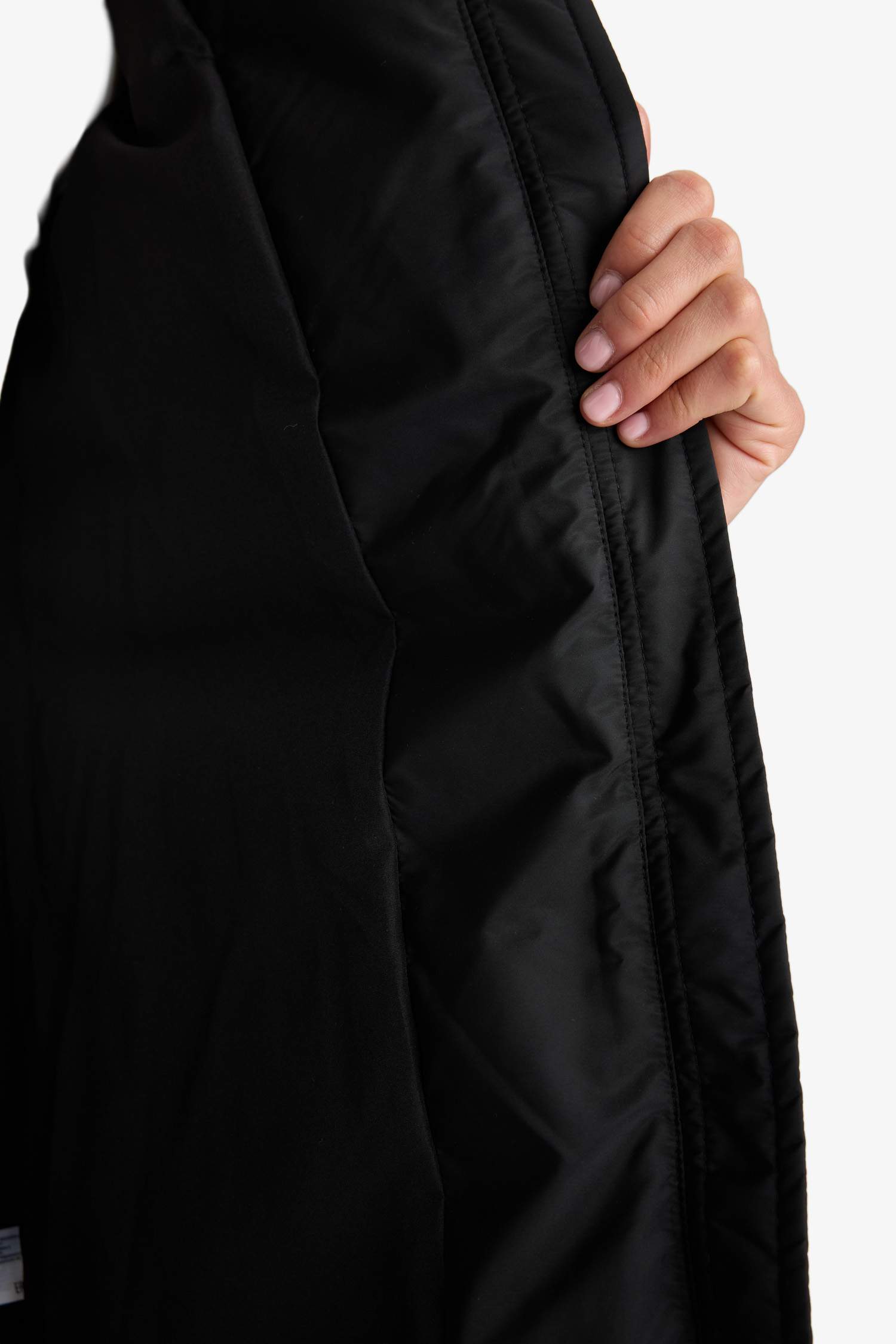 Su Geçirmez Regular Fit Kapüşonlu Parka