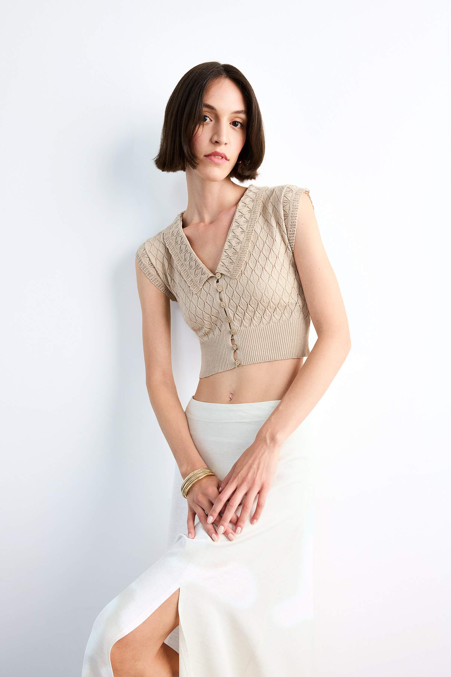 Crop Büyük Yaka Düğmeli Triko Atlet