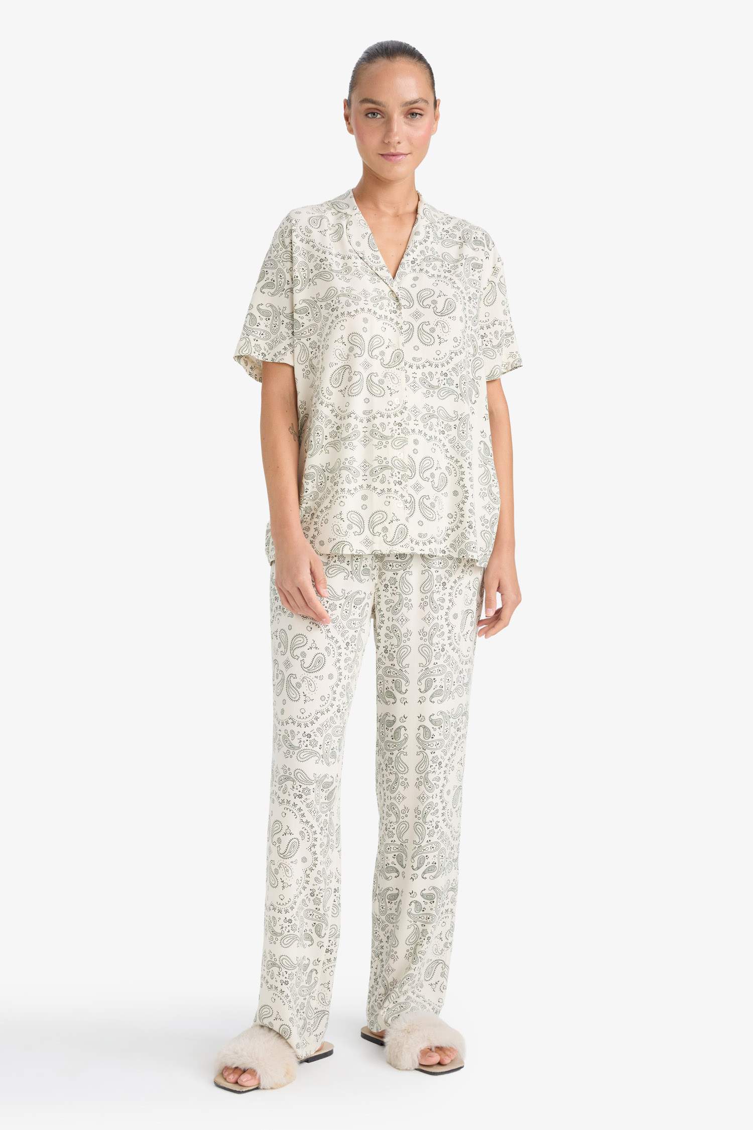 Fall in Love Regular Fit Viscose Top Bottom 2 Piece Pajama Set