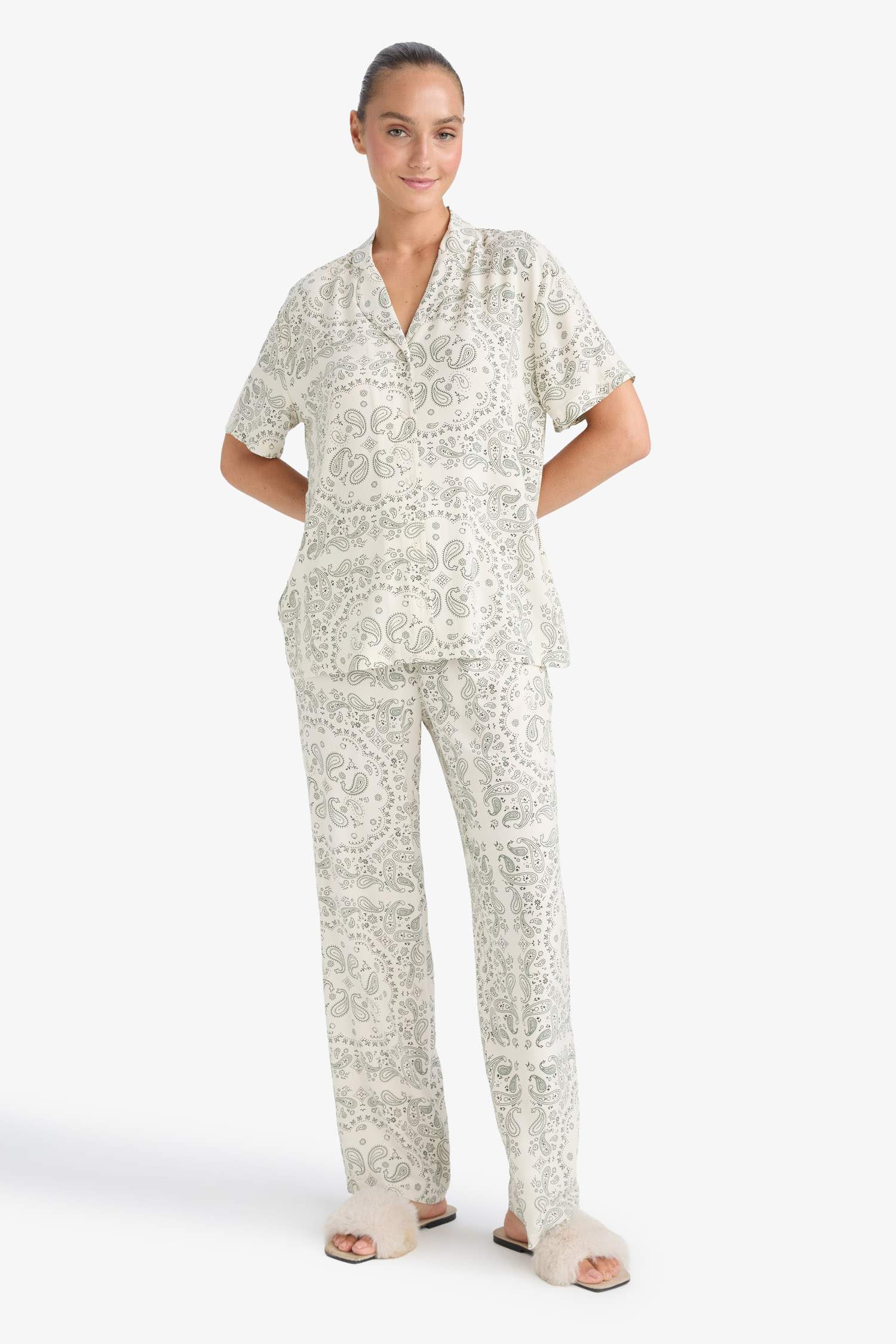 Fall in Love Regular Fit Viscose Top Bottom 2 Piece Pajama Set