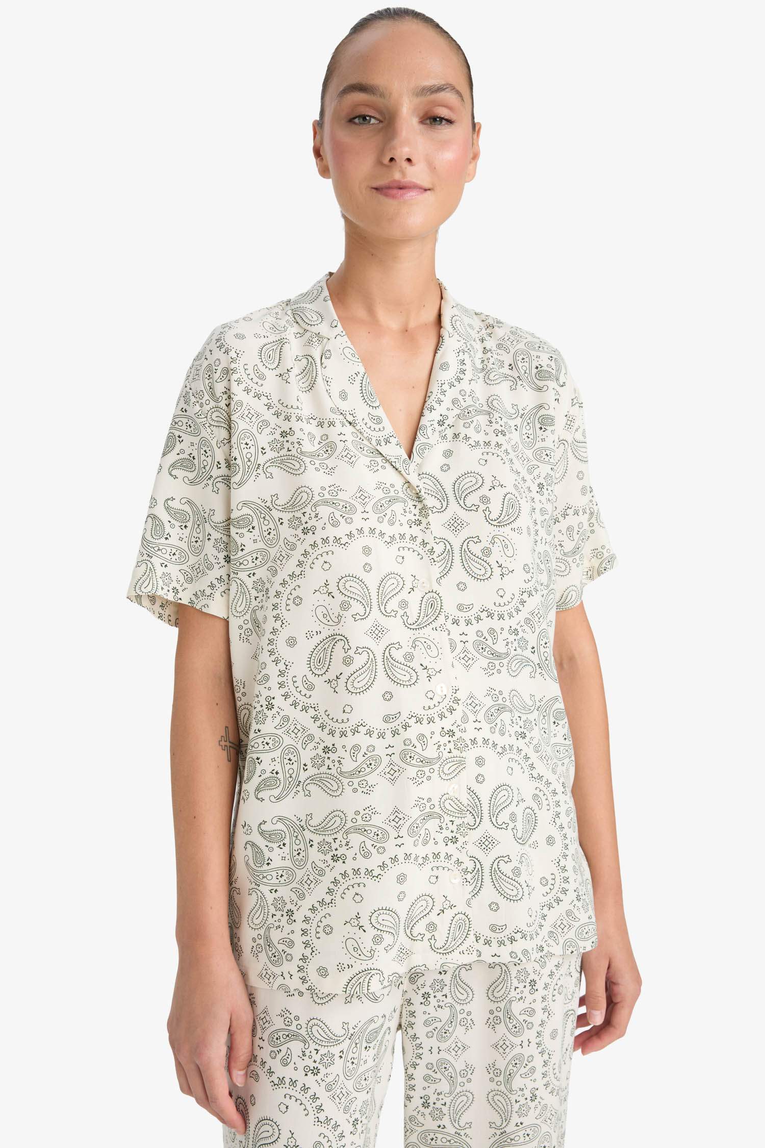 Fall in Love Regular Fit Viscose Top Bottom 2 Piece Pajama Set