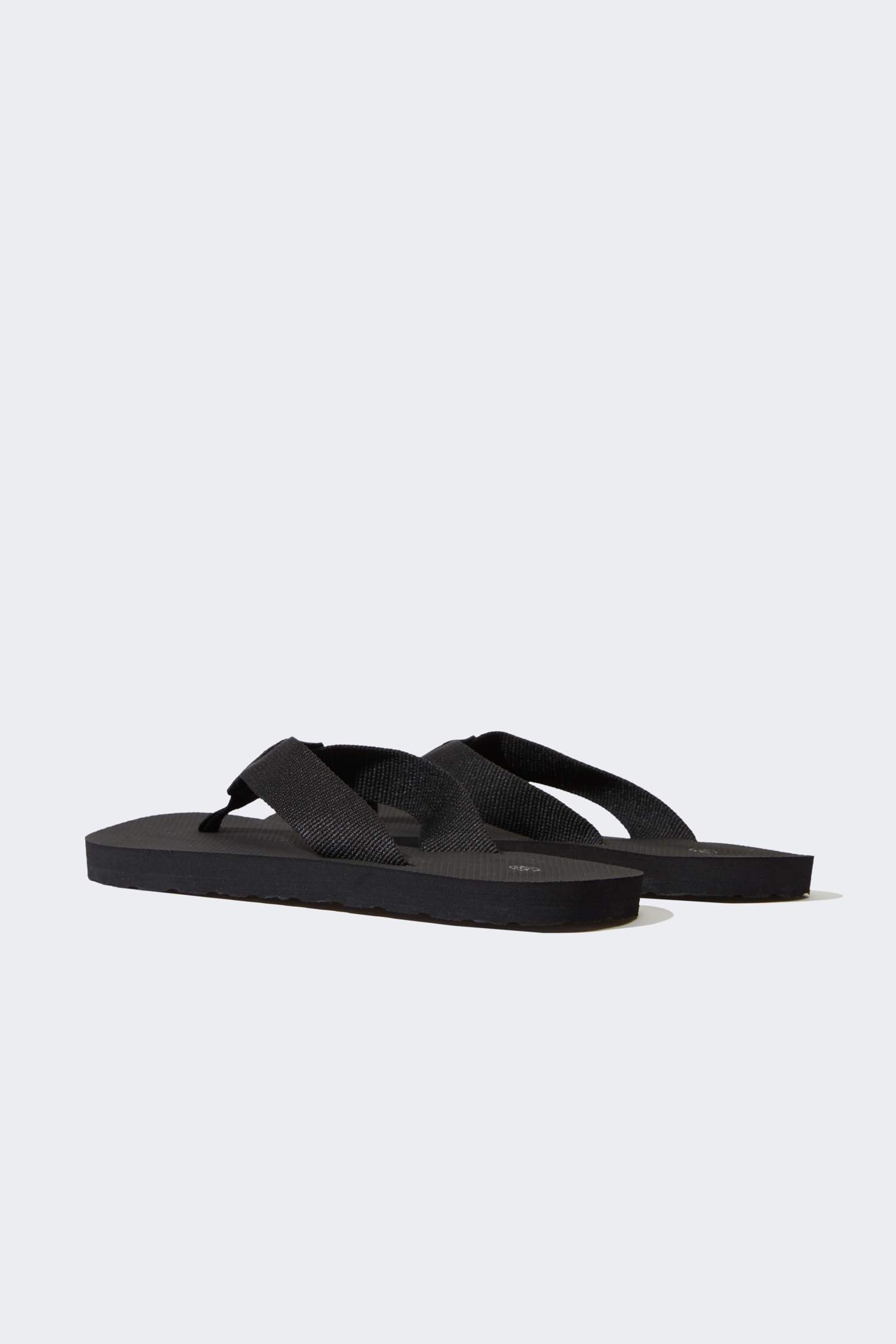 Kadın Düz Taban Parmak Arası Terlik