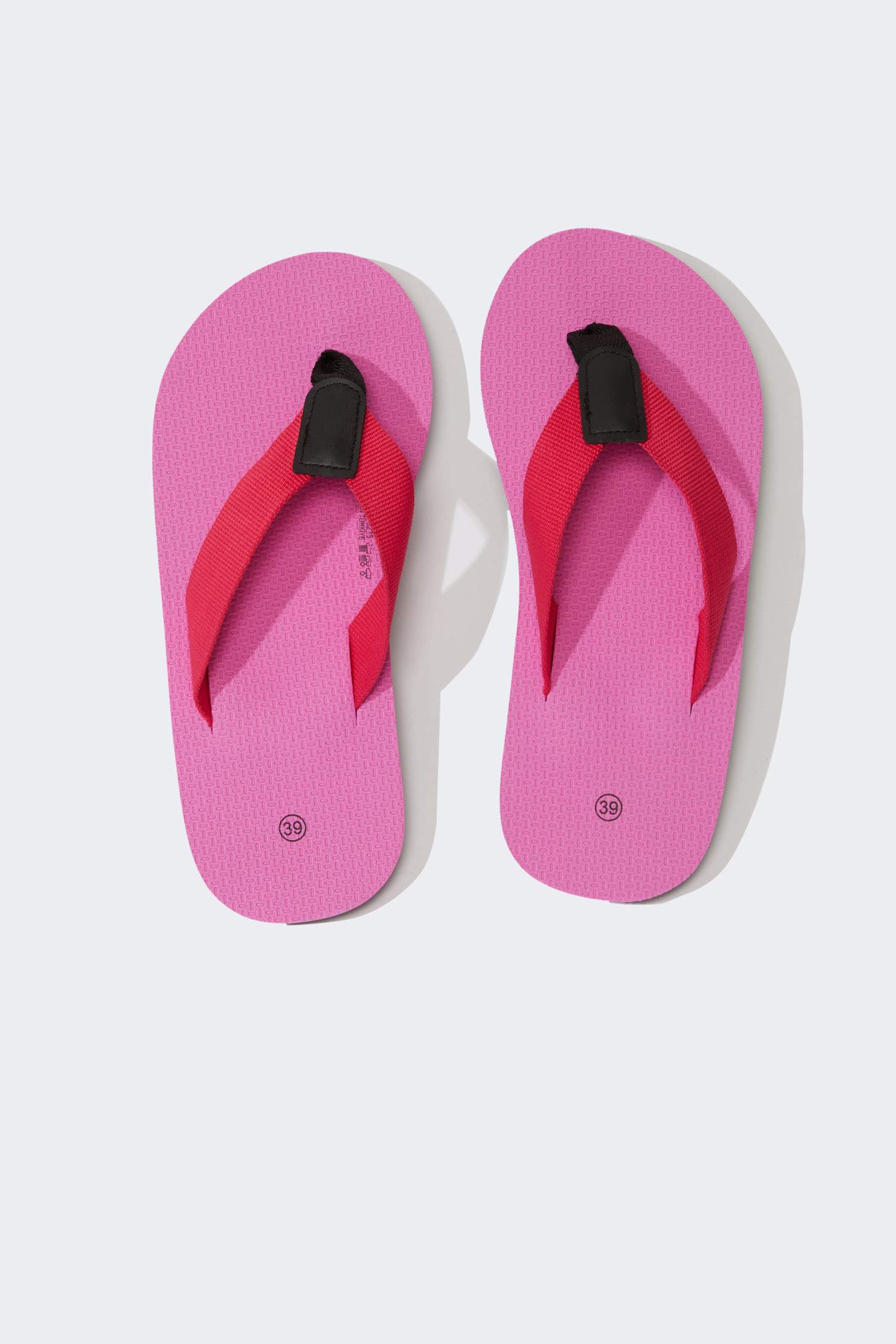 Kadın Düz Taban Parmak Arası Terlik