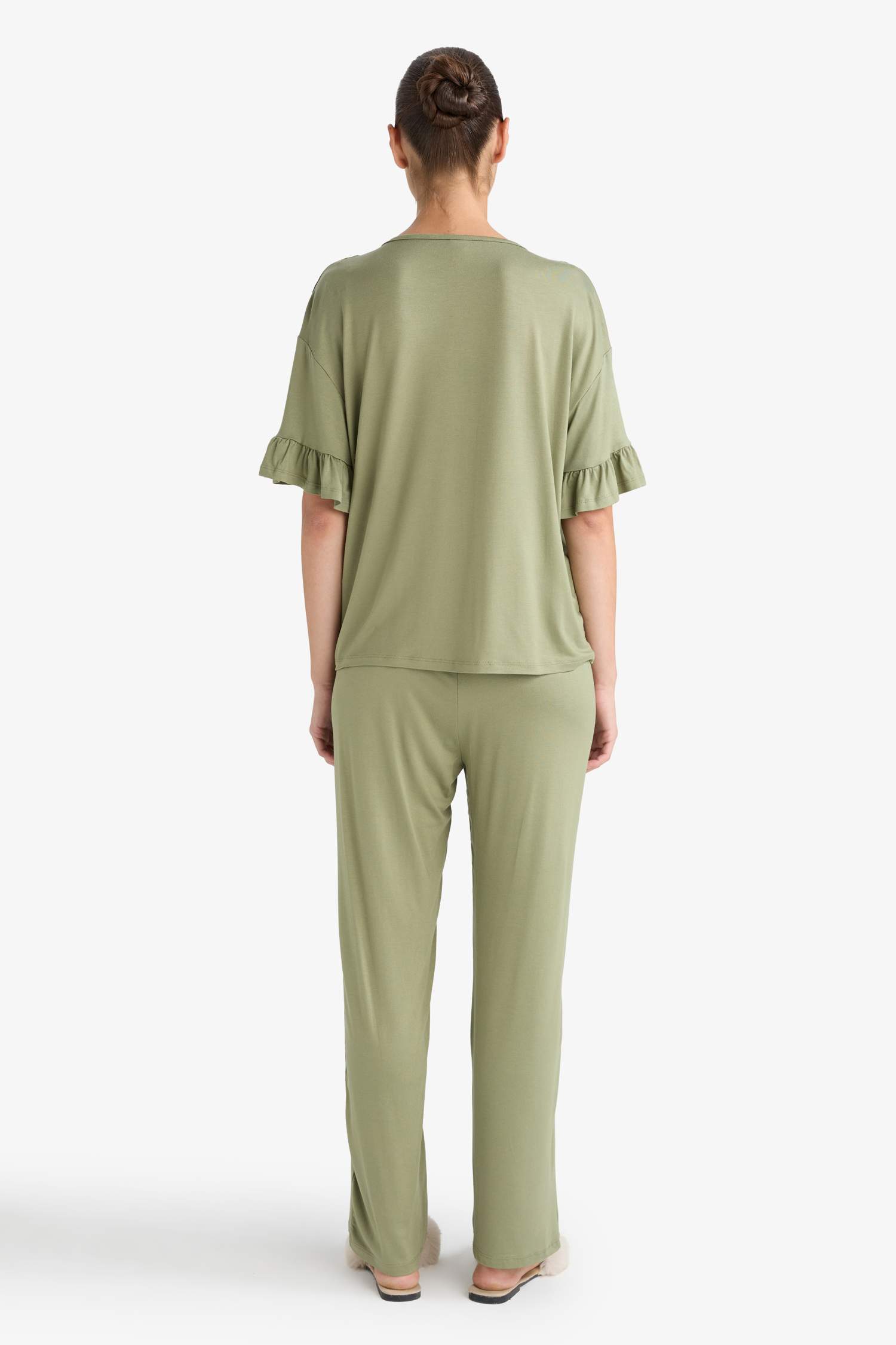 طقم بيجاما قصة عادية من Fall in Love - قطعتين