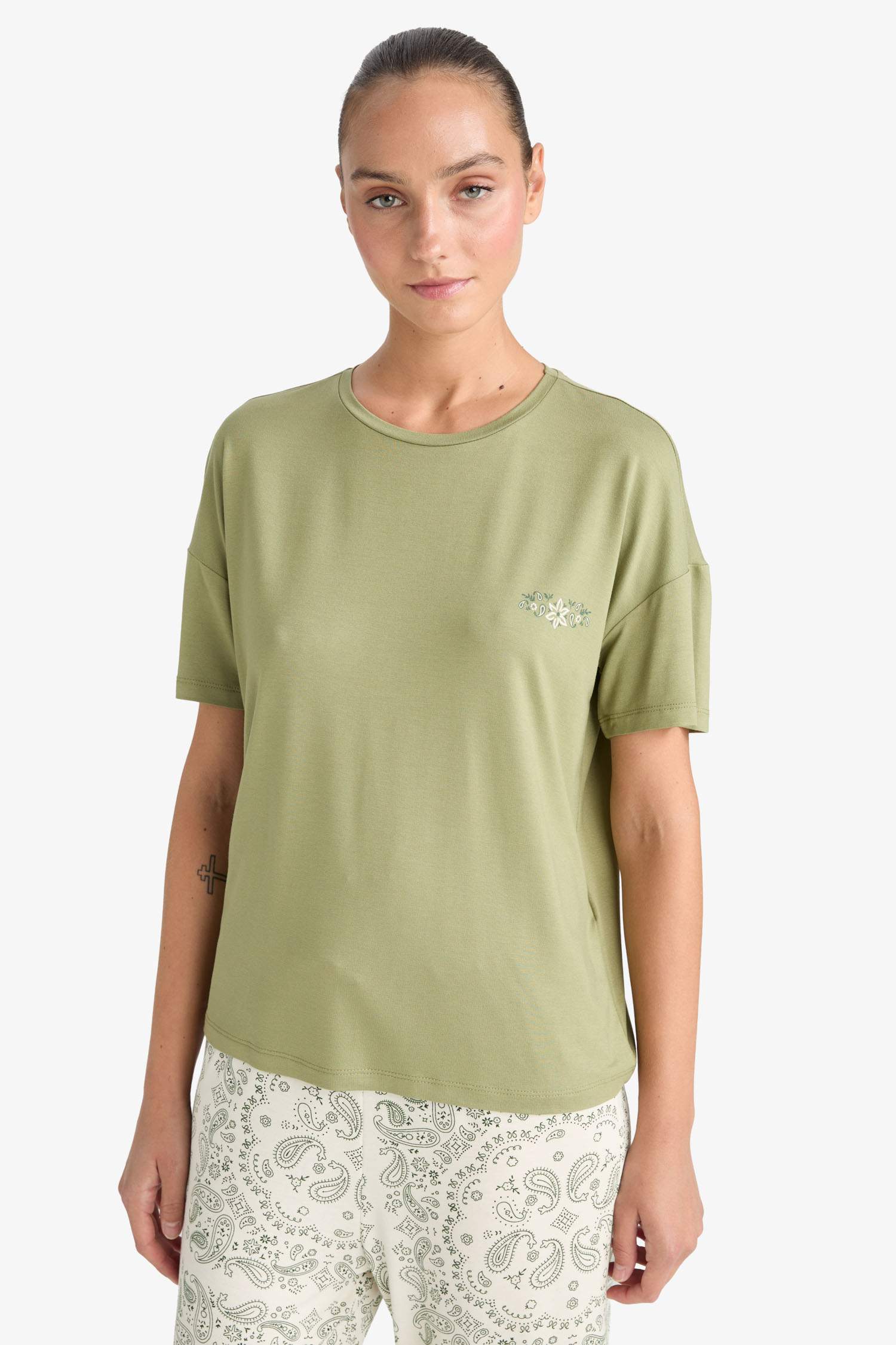 Fall in Love Regular Fit 2 Piece Printed Pyjama Set