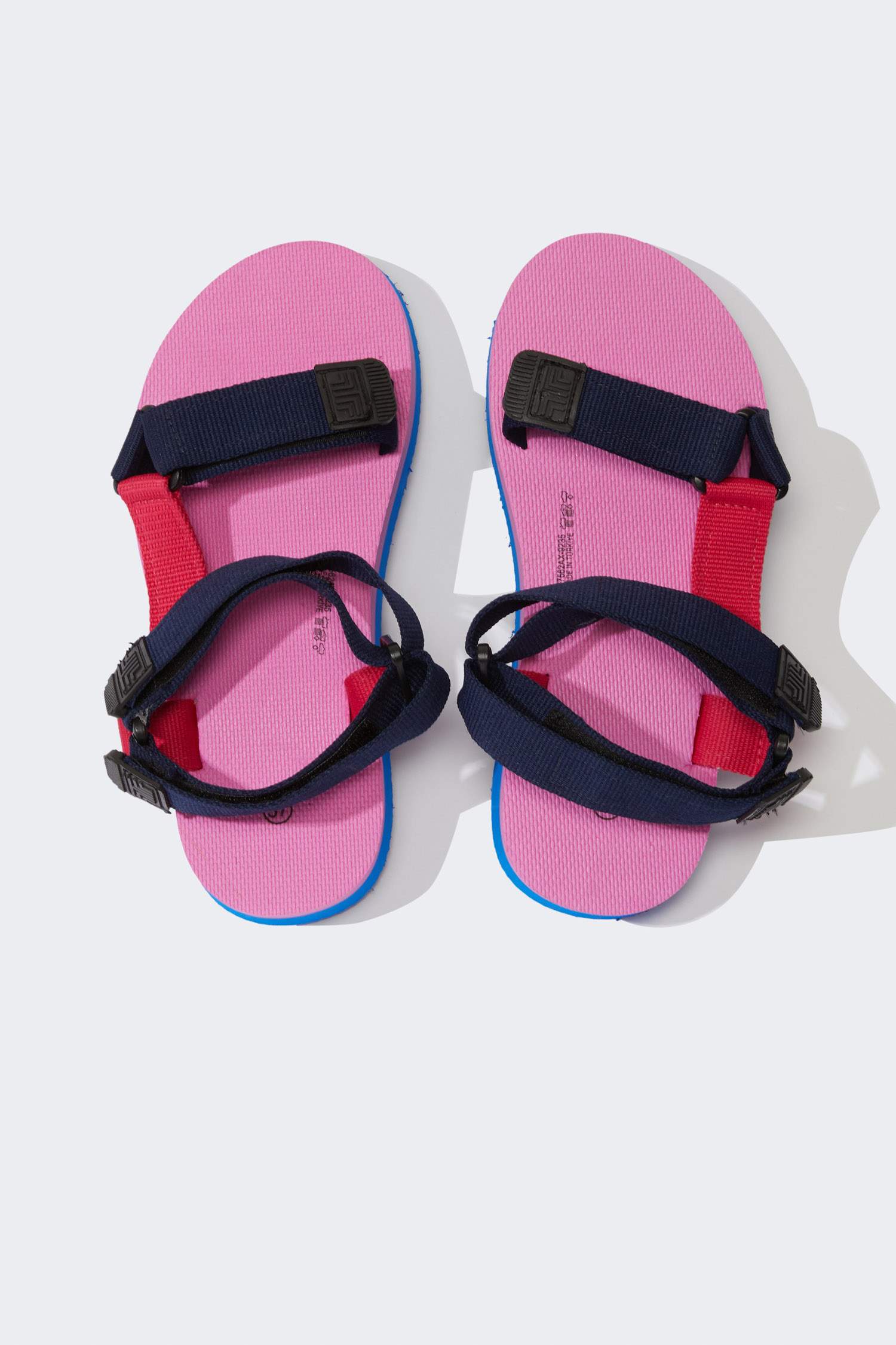 Kadın Düz Taban Sandalet