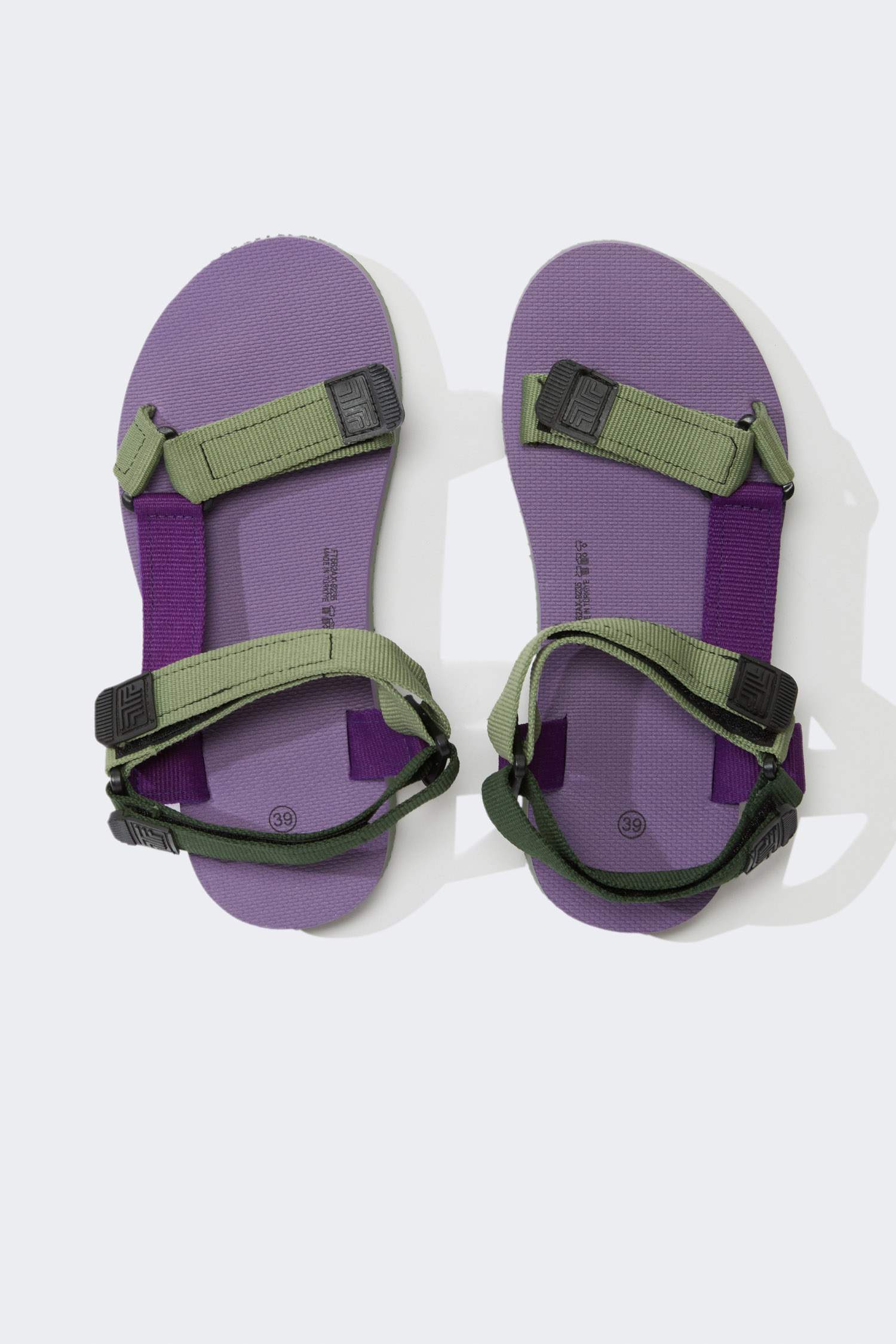 Kadın Düz Taban Sandalet